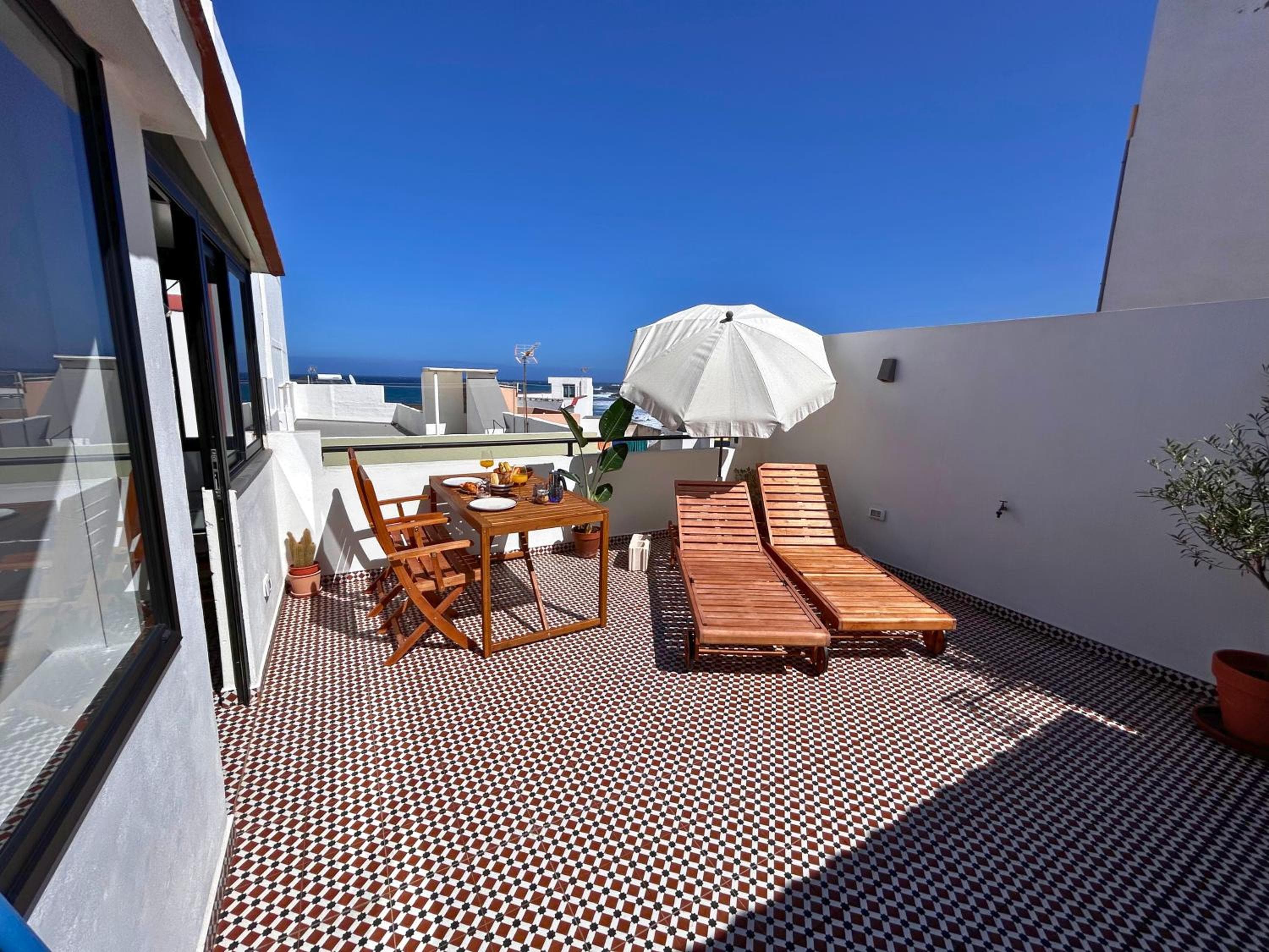 La Terraza! Studio Apartment — 1