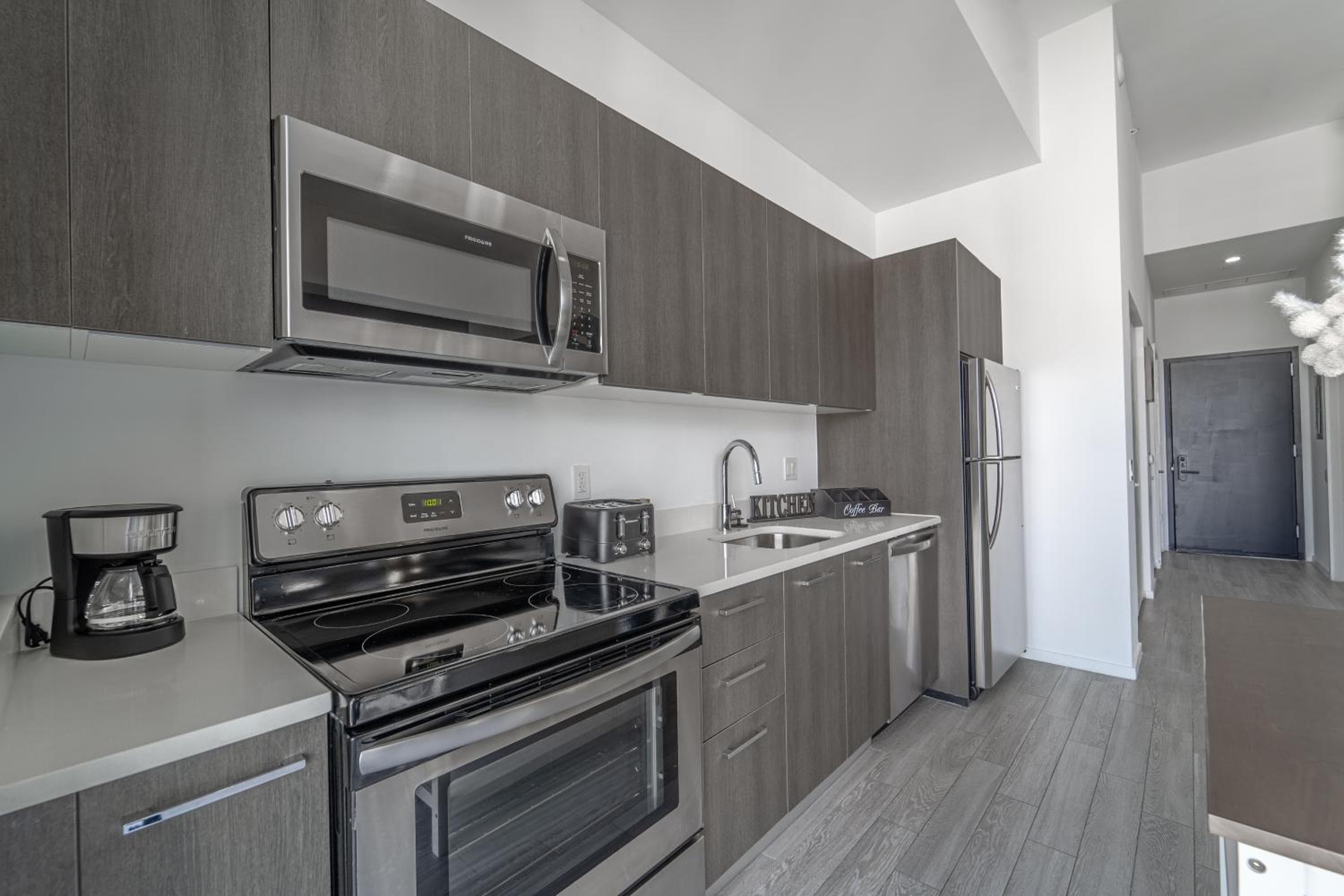 TR Miami 2 Bedroom Condo und Studio mit Balkon — 9