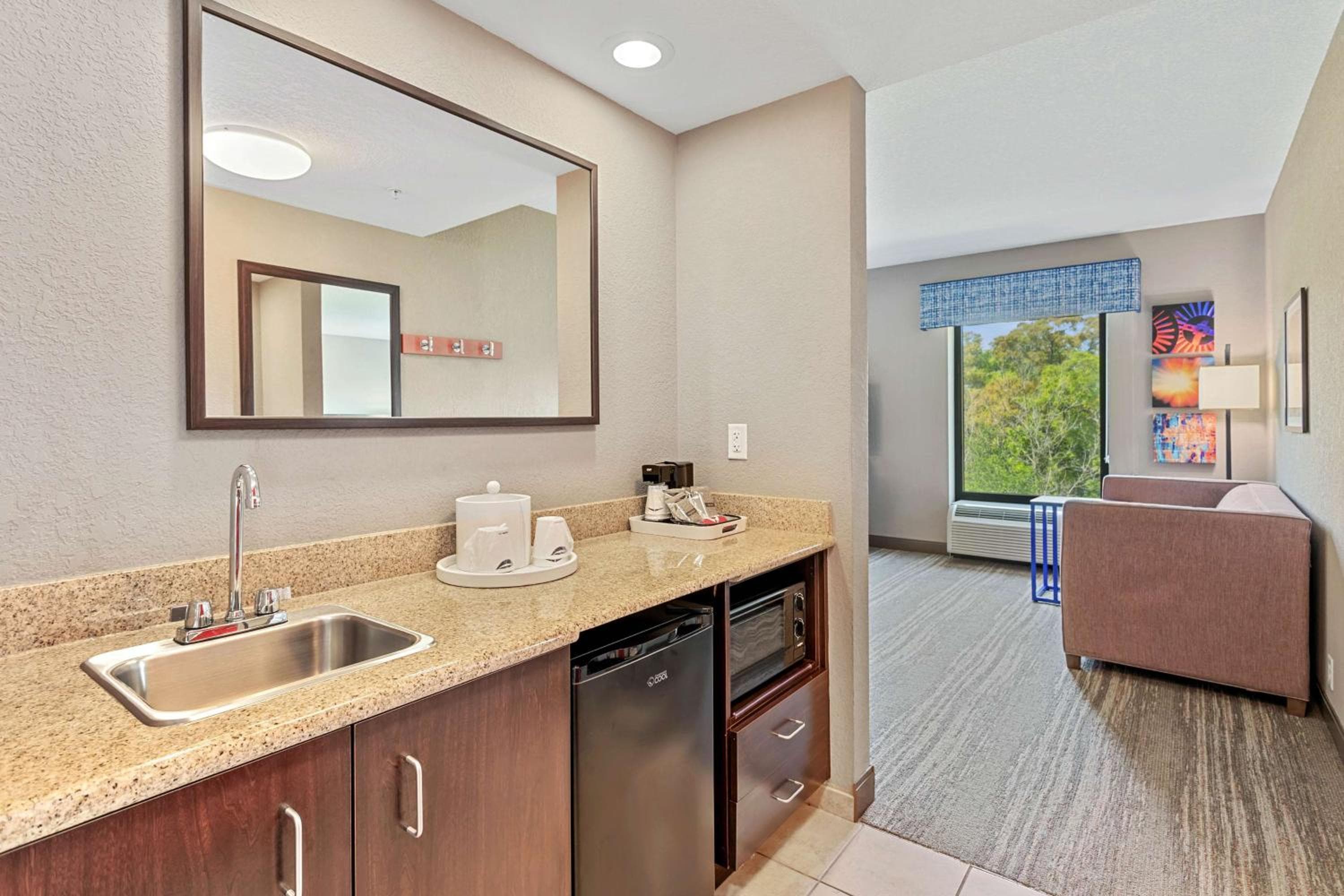Hampton Inn & Suites Orlando - Apopka — 21