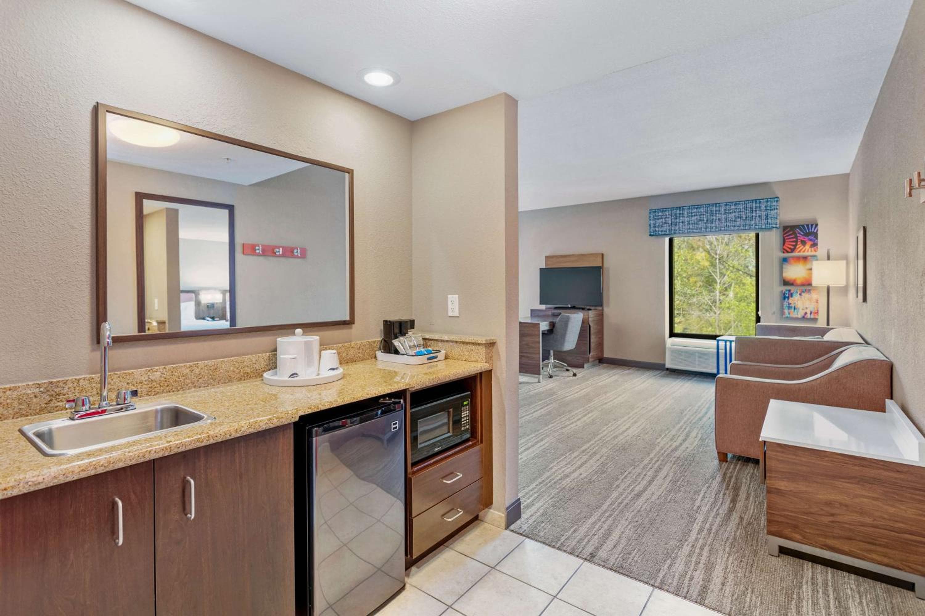 Hampton Inn & Suites Orlando - Apopka — 8