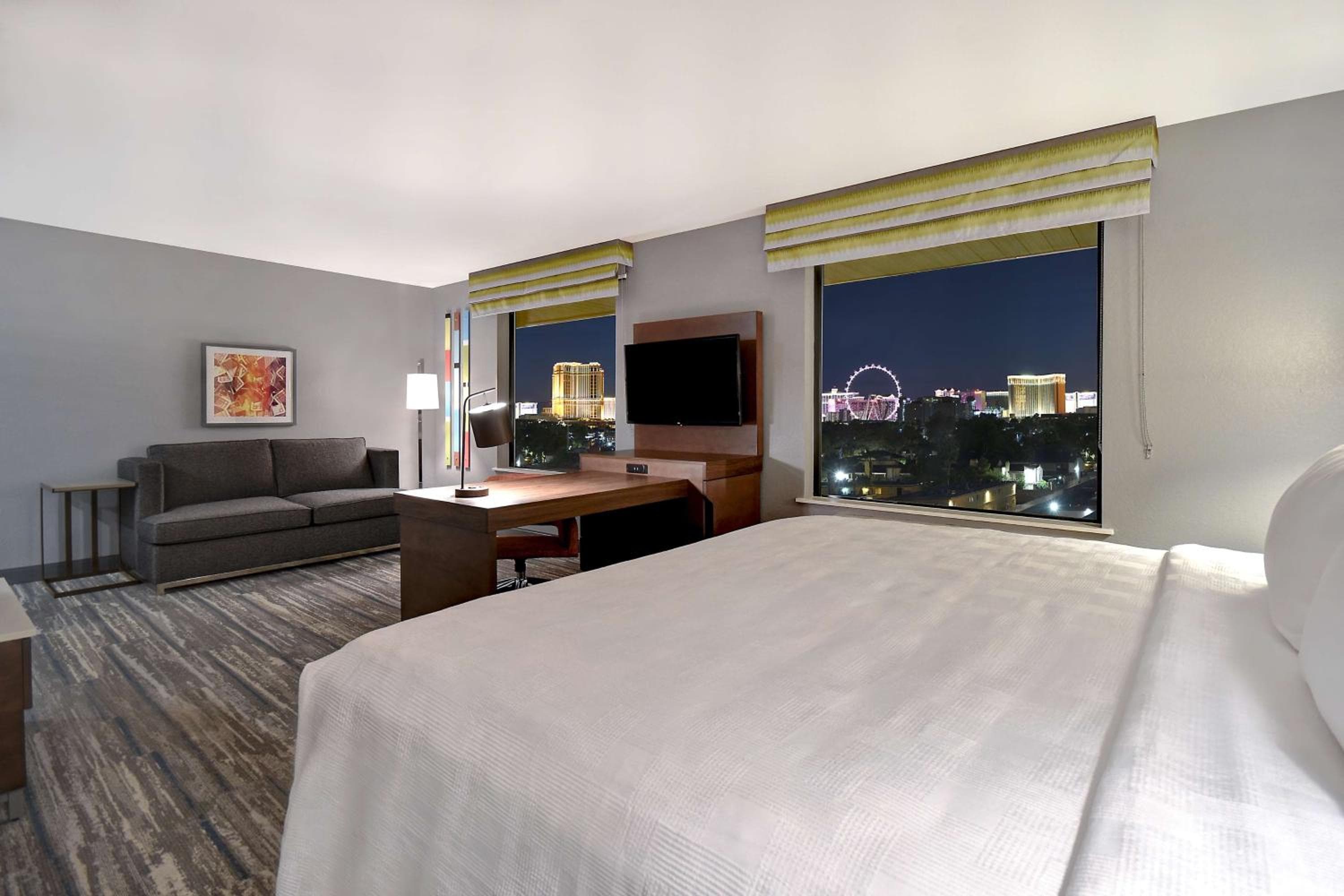 Hampton Inn & Suites Las Vegas Convention Center - No Resort Fee — 7