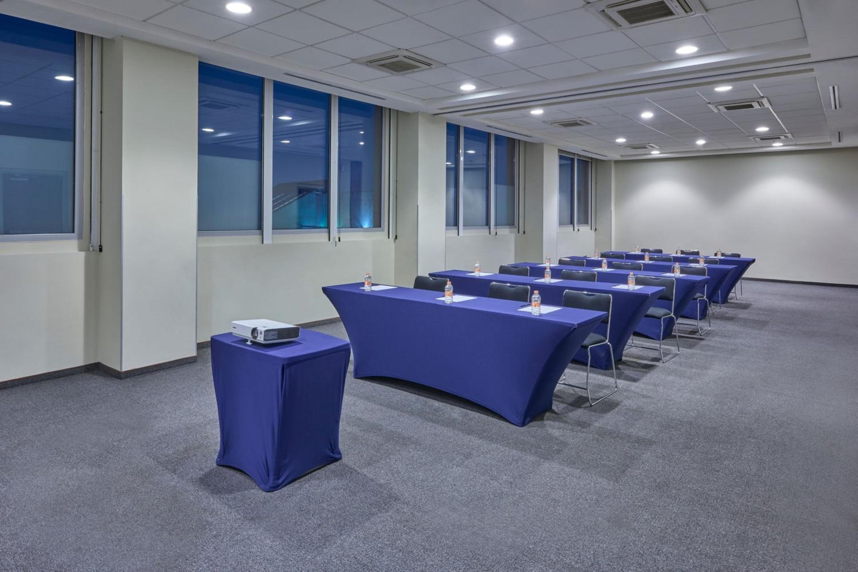 City Express Plus by Marriott Ciudad de México Patio Universidad — 17