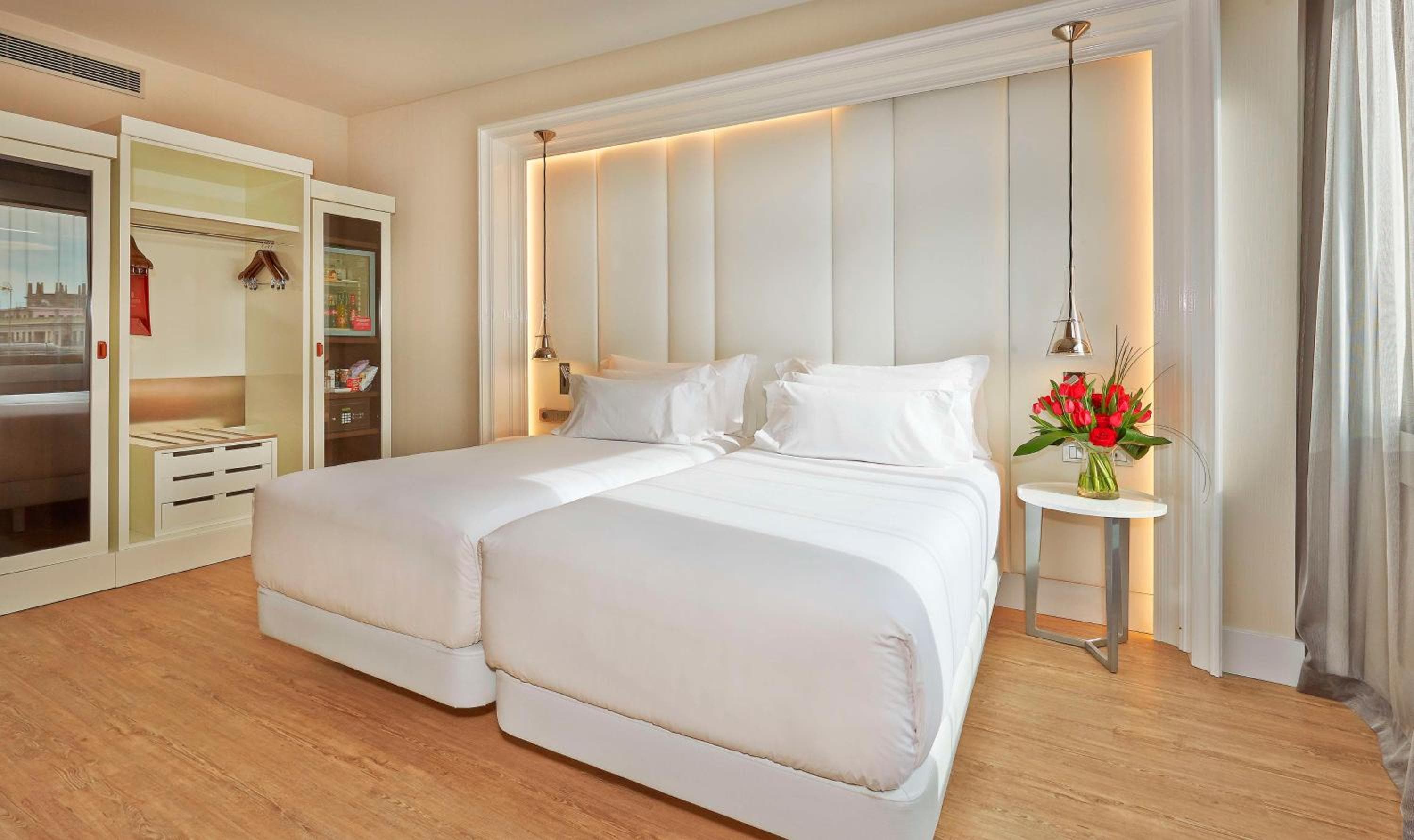NH Collection Barcellona Gran Hotel Calderon — 6