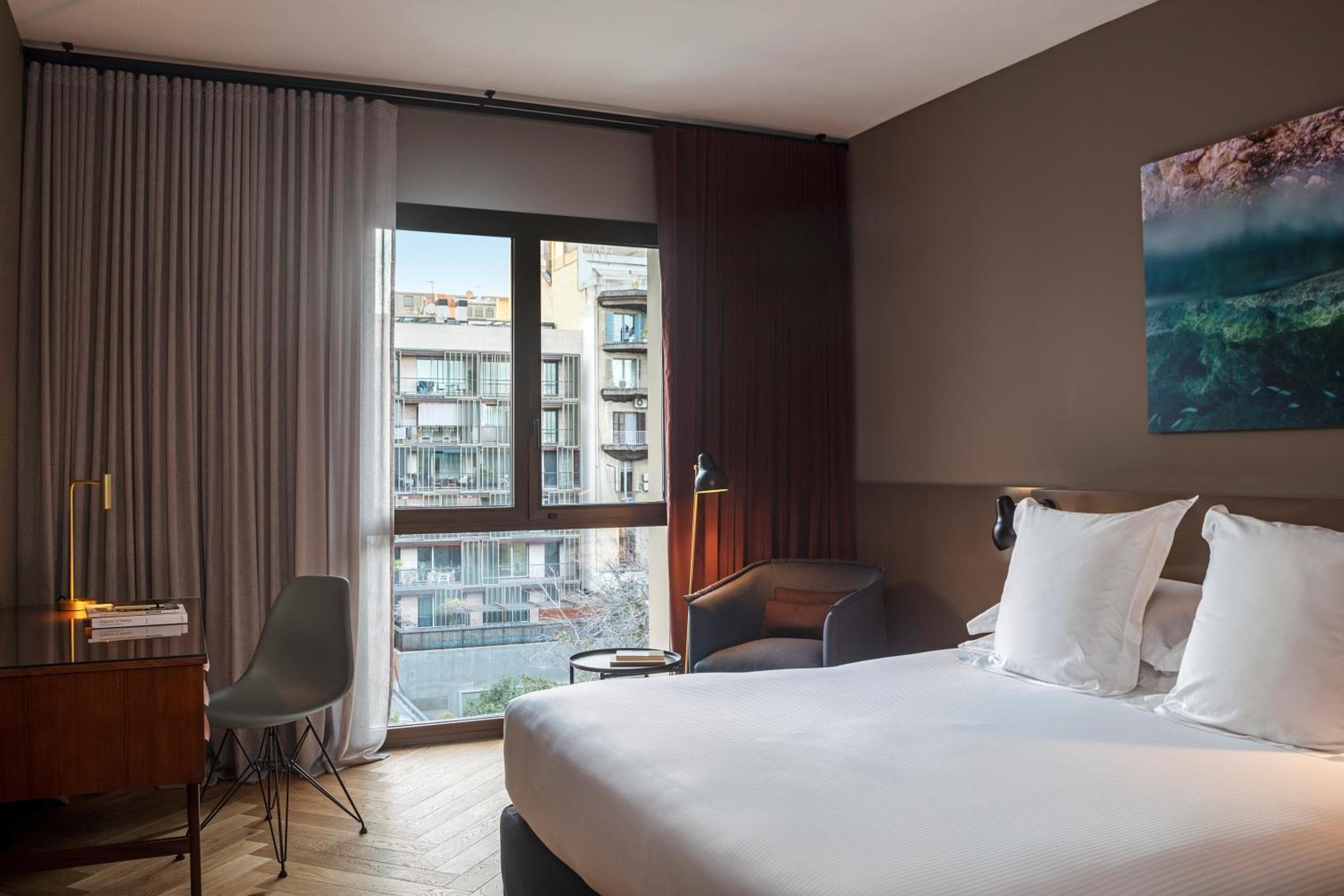 Alexandra Barcelona Hotel, Curio Collection by Hilton — 23