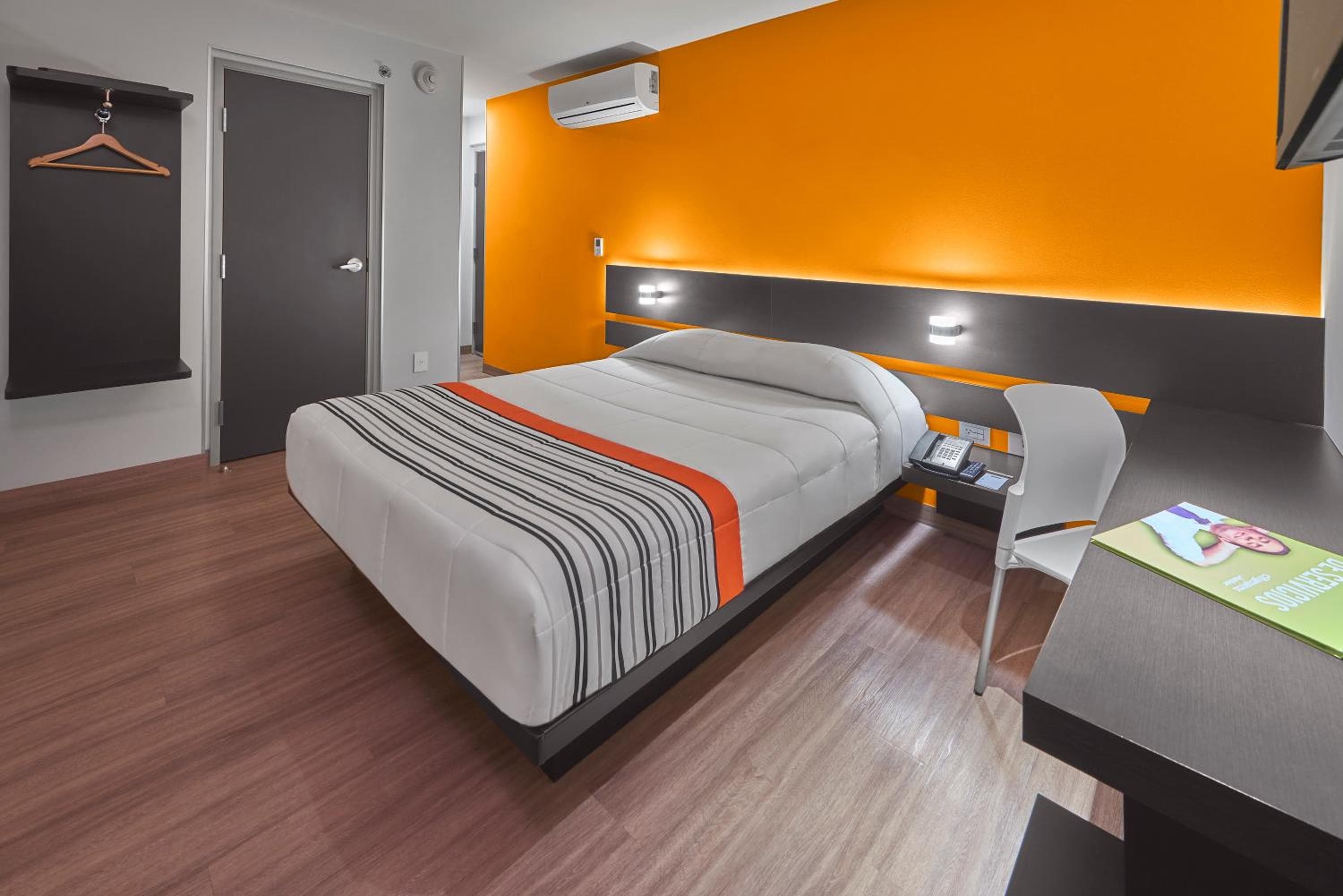 City Express Junior by Marriott Ciudad de México Sullivan -> City Express Junior von Marriott Ciudad de México Sullivan — 2