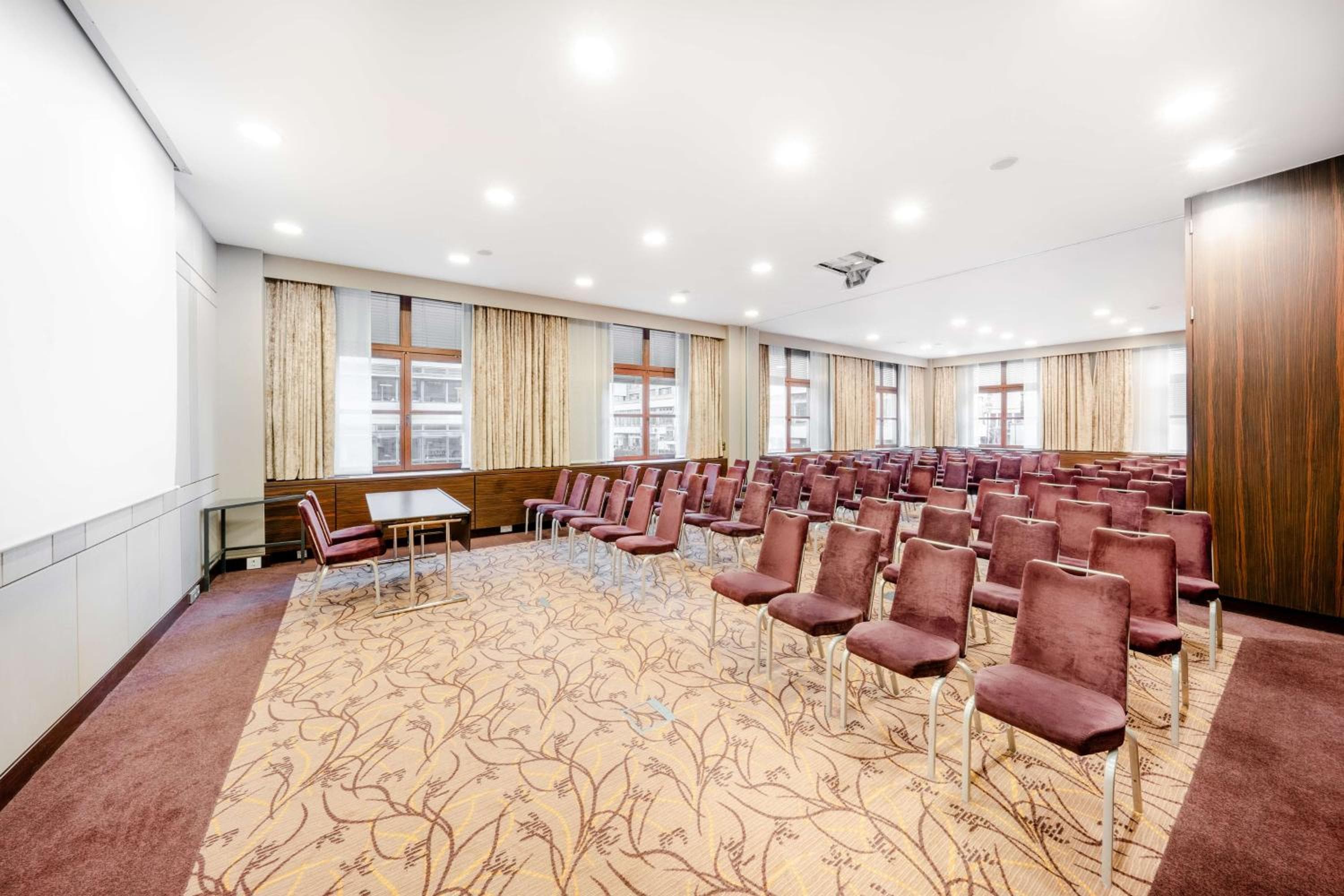 Hilton Berlin hotel, Anton-Wilhelm-Amo-Str. 30, Berlin, Germany — photo 87