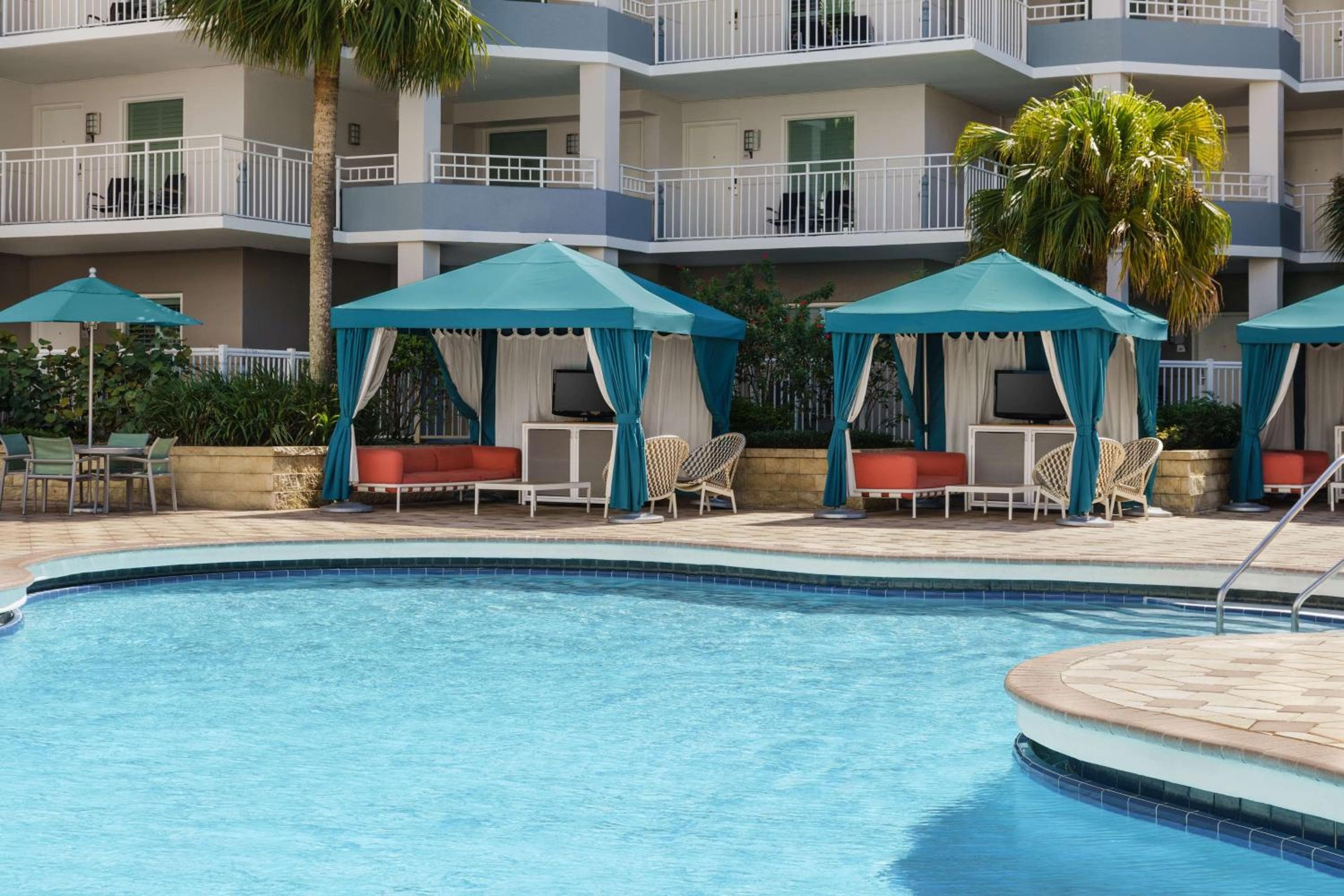 Embassy Suites by Hilton Orlando Lake Buena Vista Resort — 11