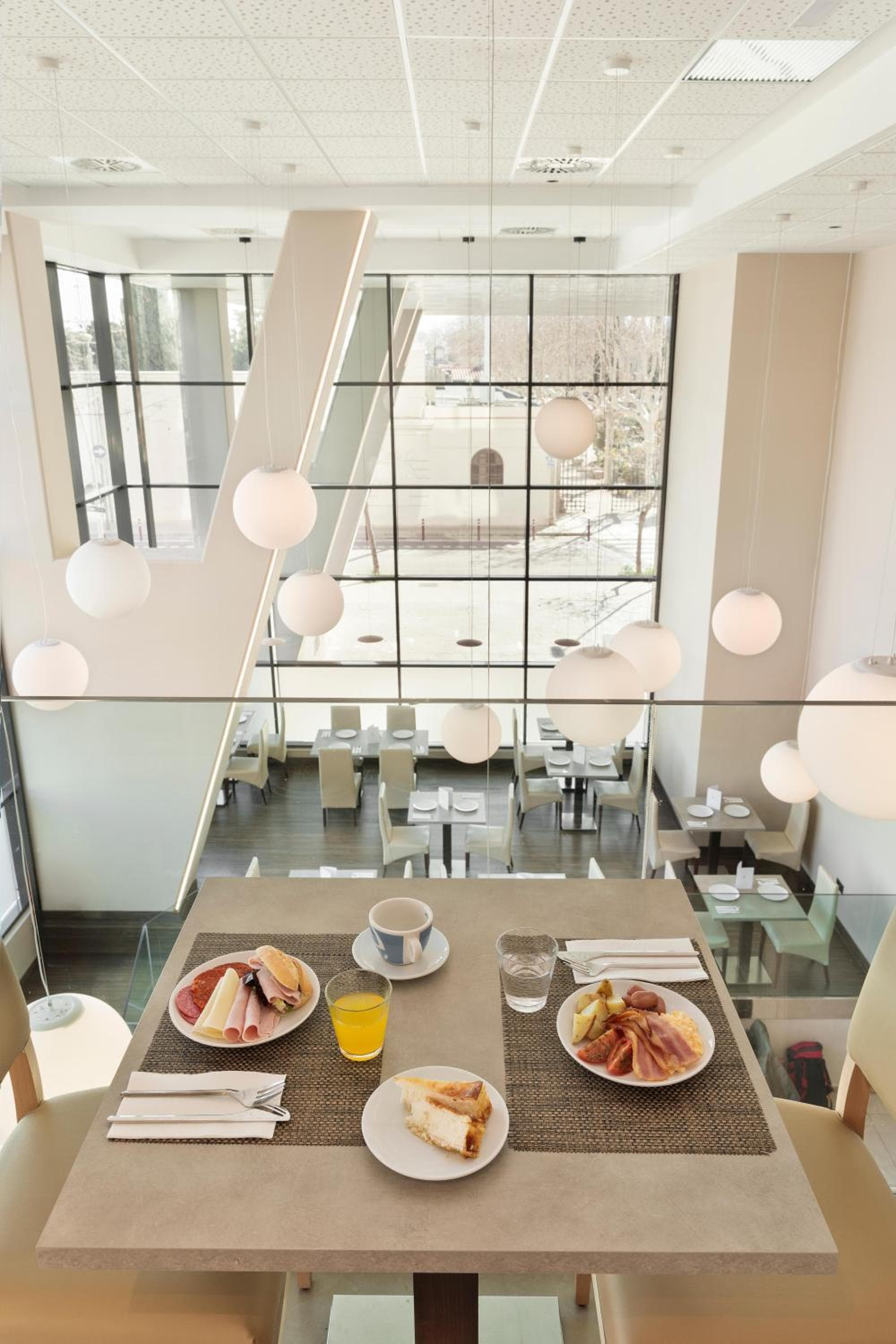 Hotel Best 4 Barcelona — 26