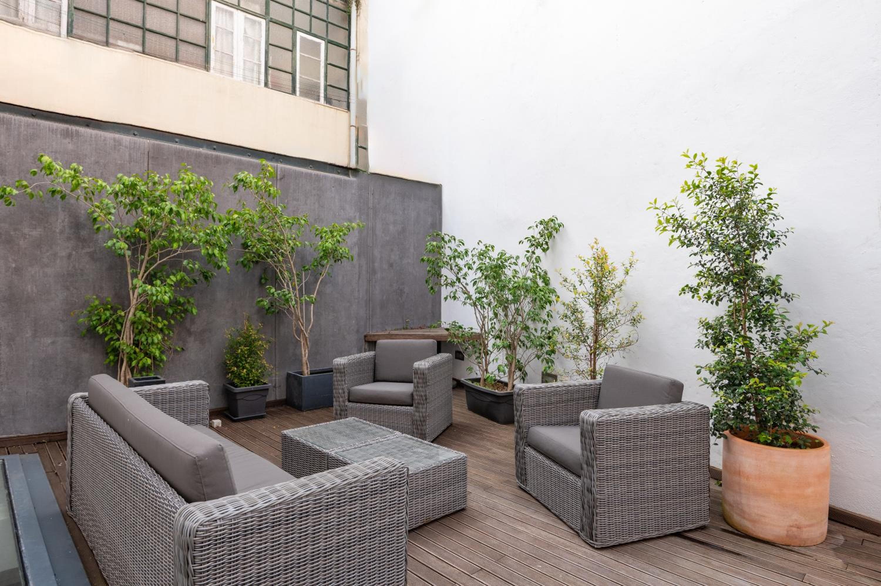 Bica FLH Suites — 2