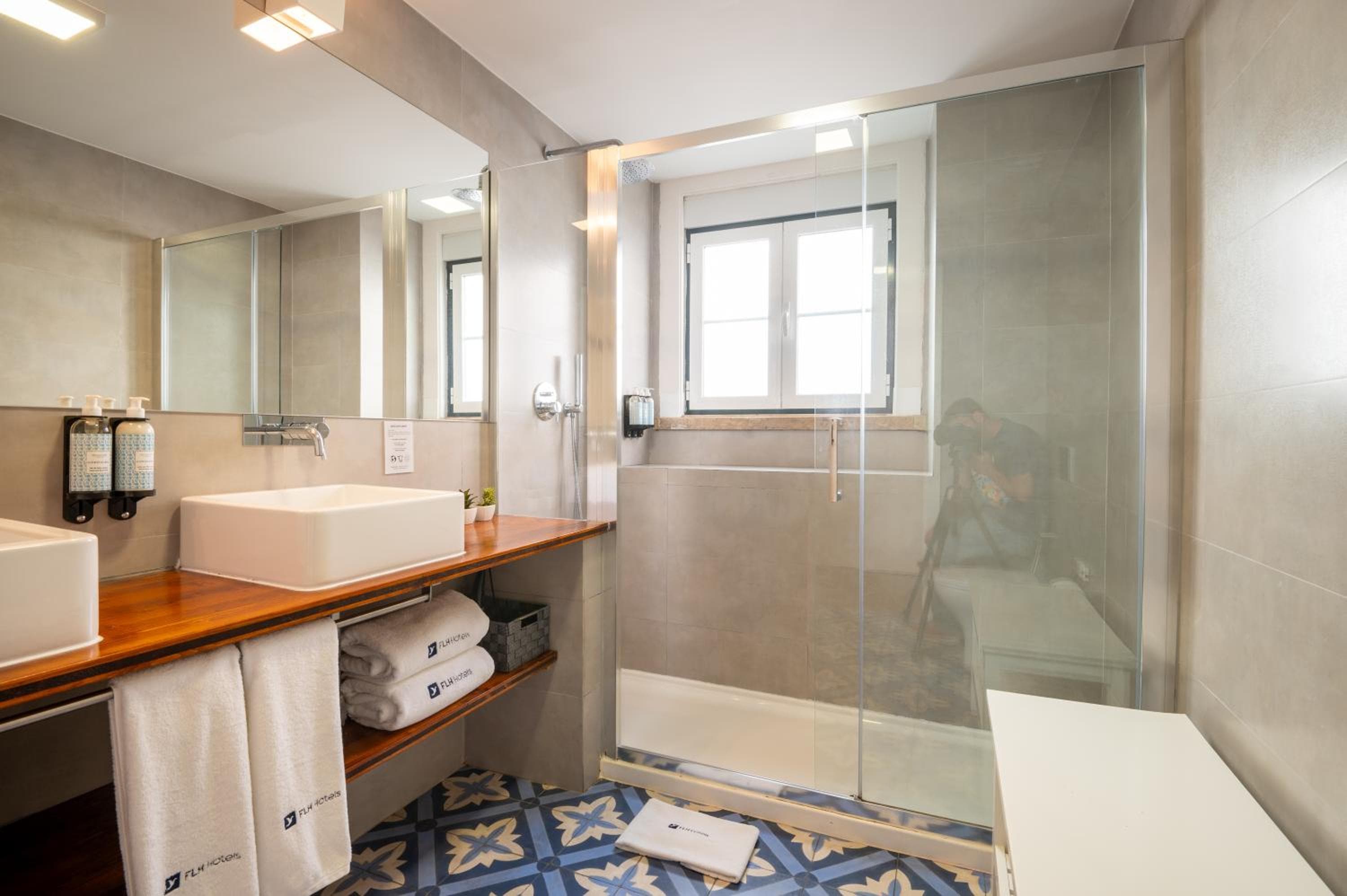 Bica FLH Suites — 12