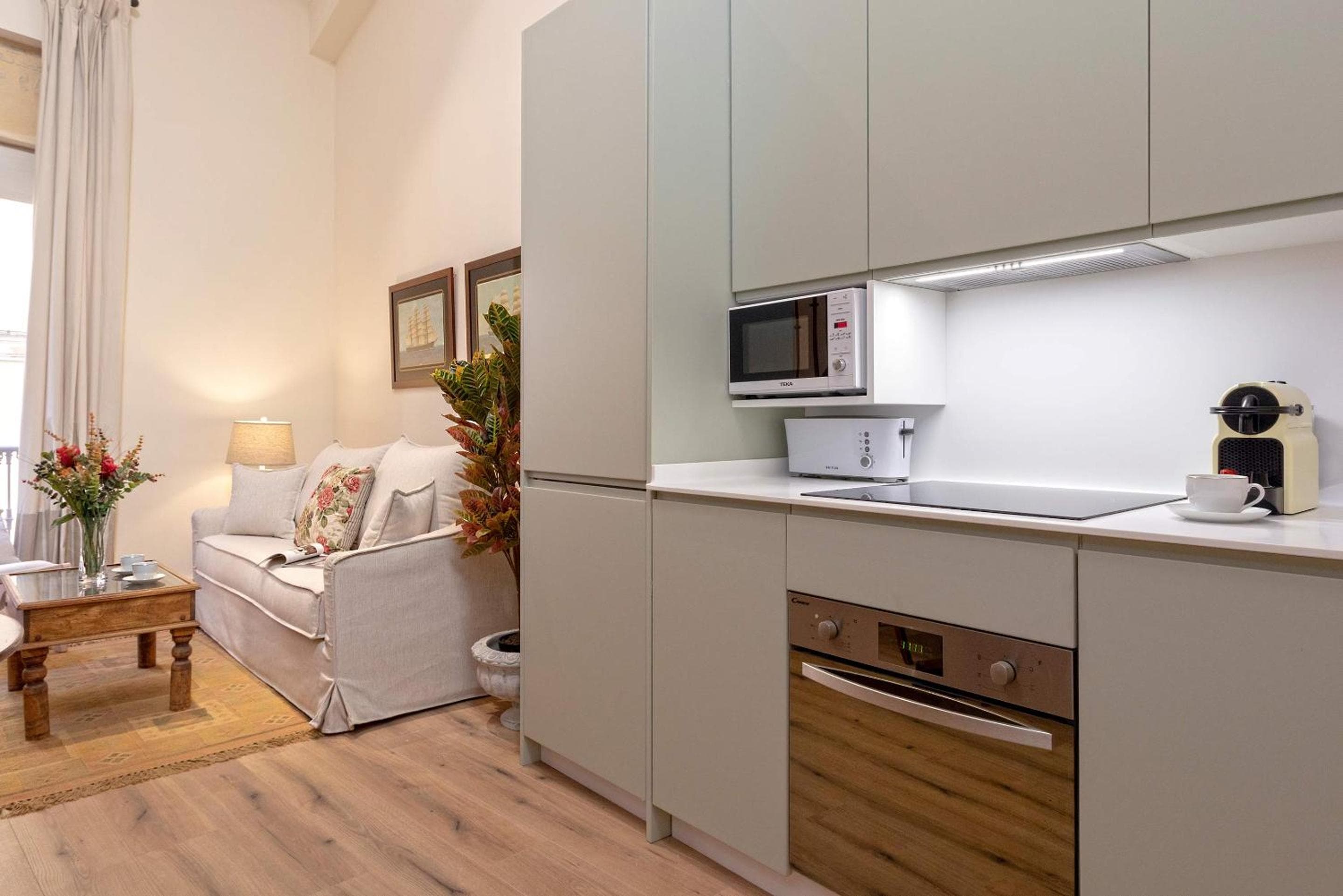 Genteel Home Rodrigo Caro — 17