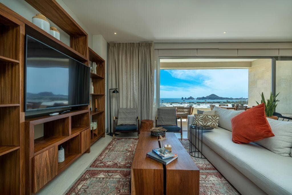 Luxurious 2BR Ocean View Condo with Terrace — 15