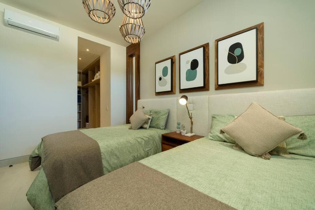 Luxurious 2BR Ocean View Condo with Terrace — 17