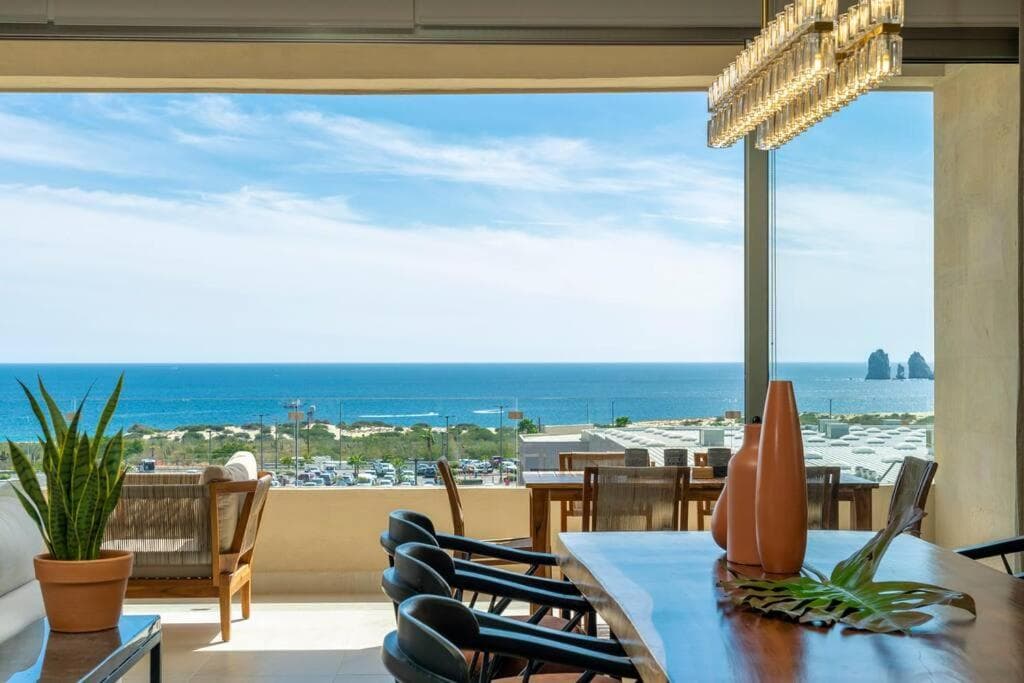 Luxurious 2BR Ocean View Condo with Terrace — 10