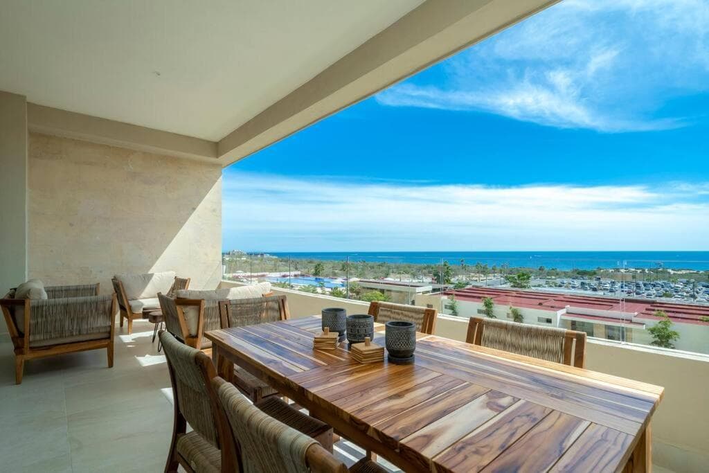 Luxurious 2BR Ocean View Condo with Terrace — 5