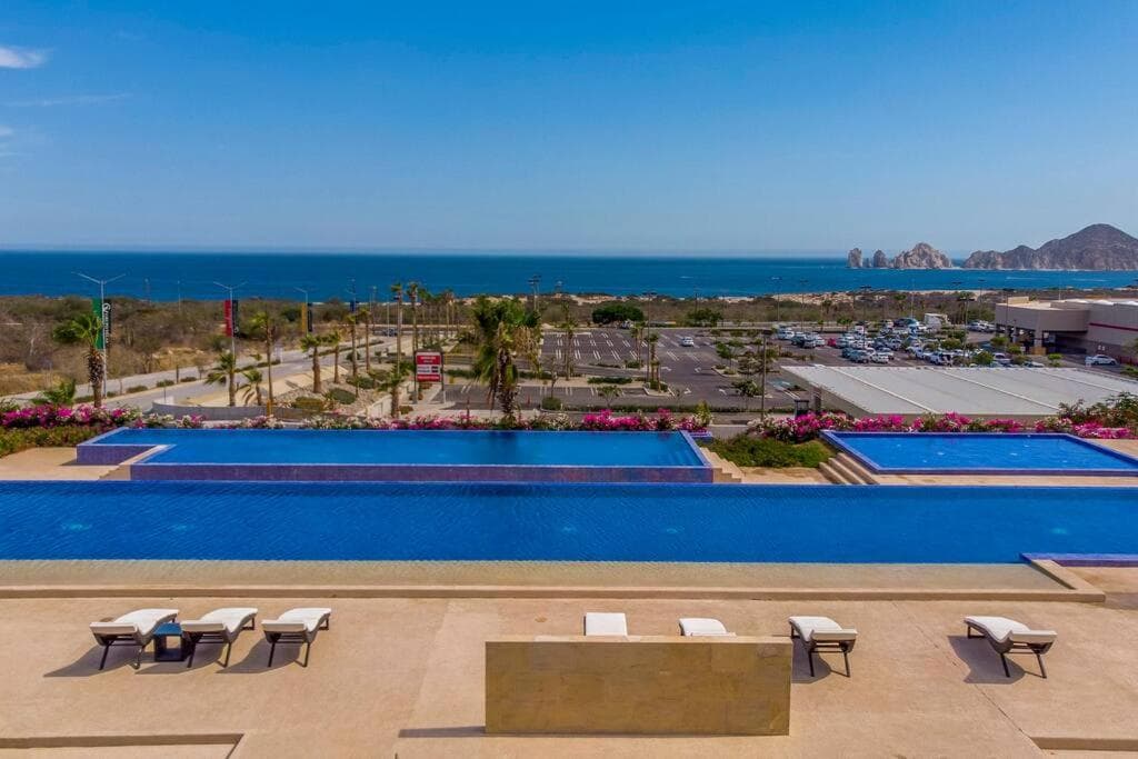 Luxurious 2BR Ocean View Condo with Terrace — 3