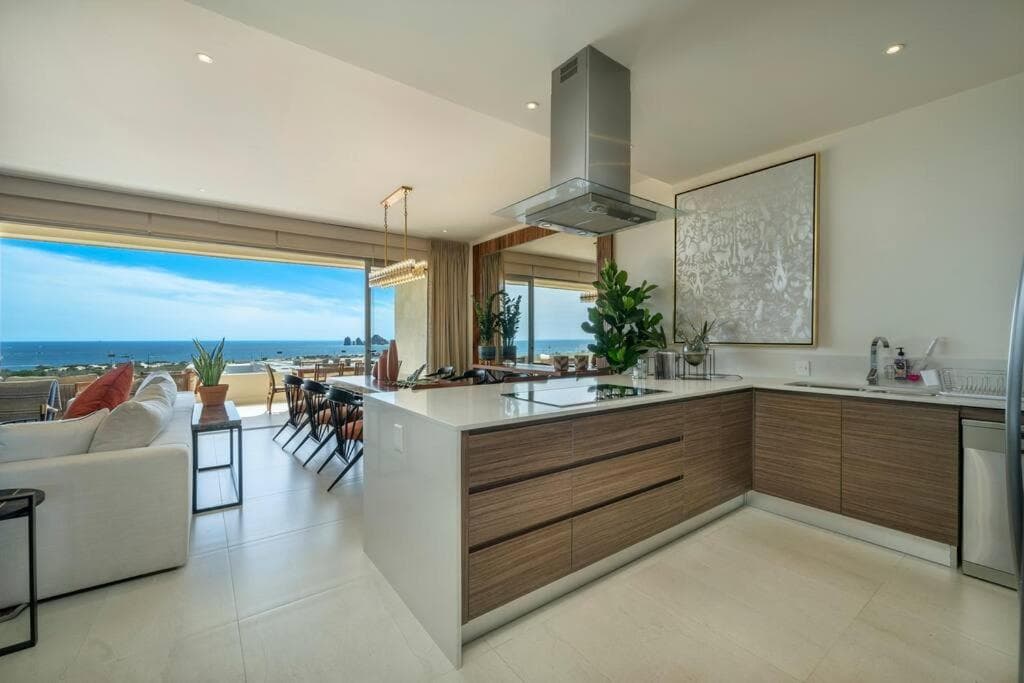 Luxurious 2BR Ocean View Condo with Terrace — 22