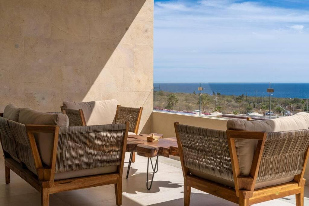 Luxurious 2BR Ocean View Condo with Terrace — 7