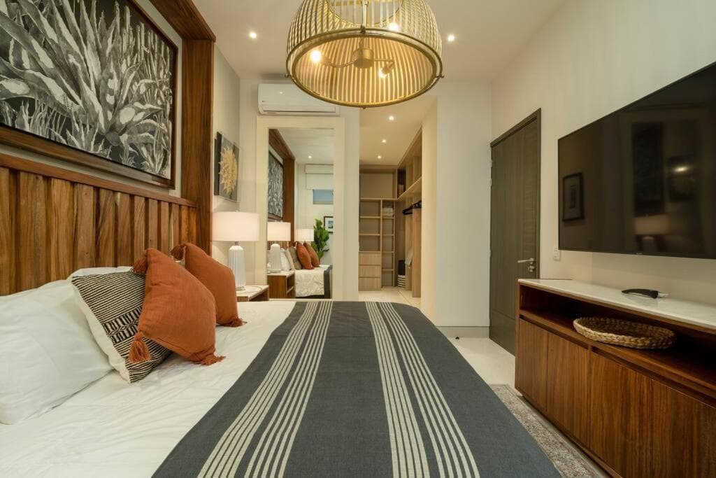 Luxurious 2BR Ocean View Condo with Terrace — 20