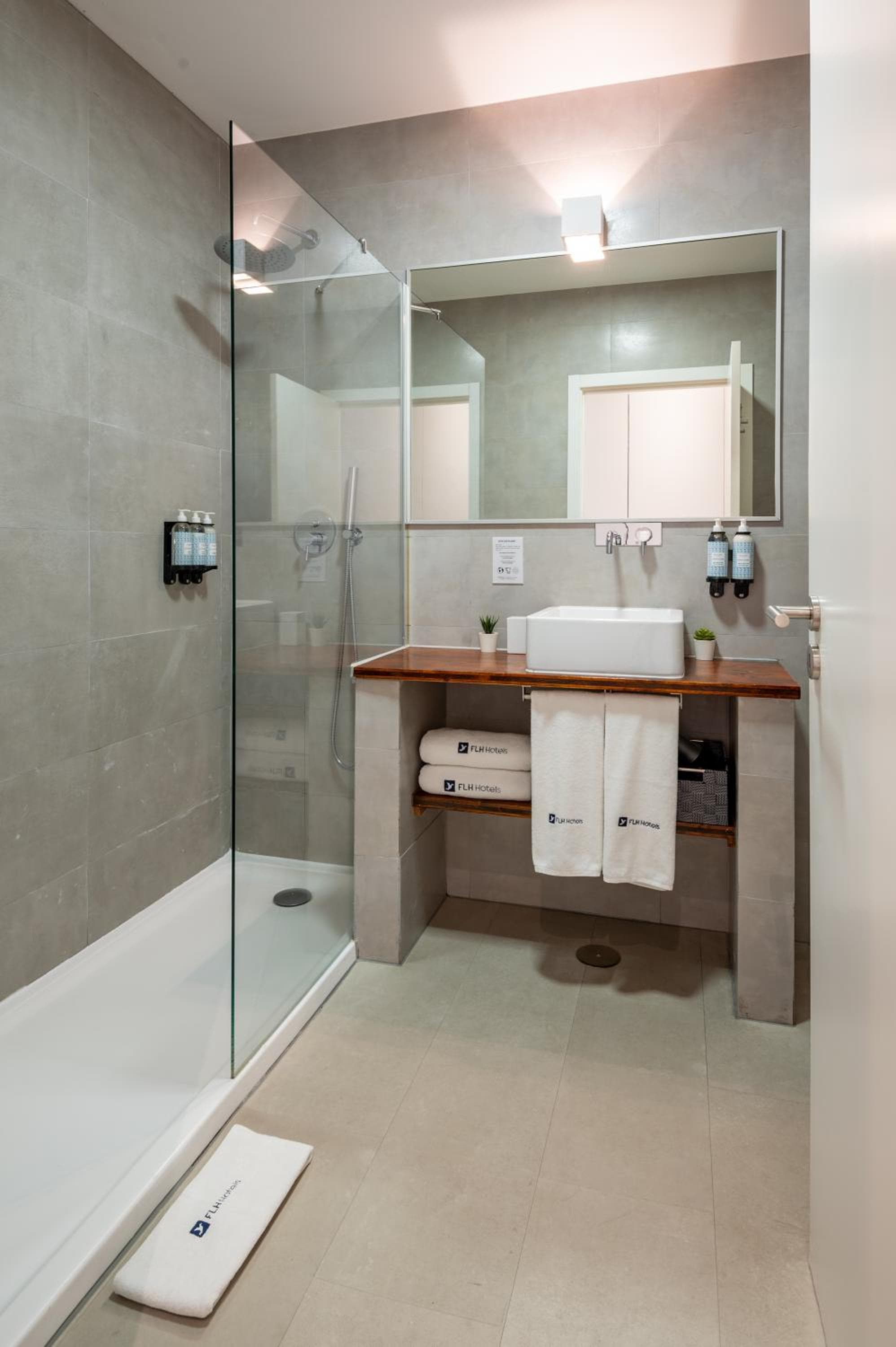 Bica FLH Suites — 17
