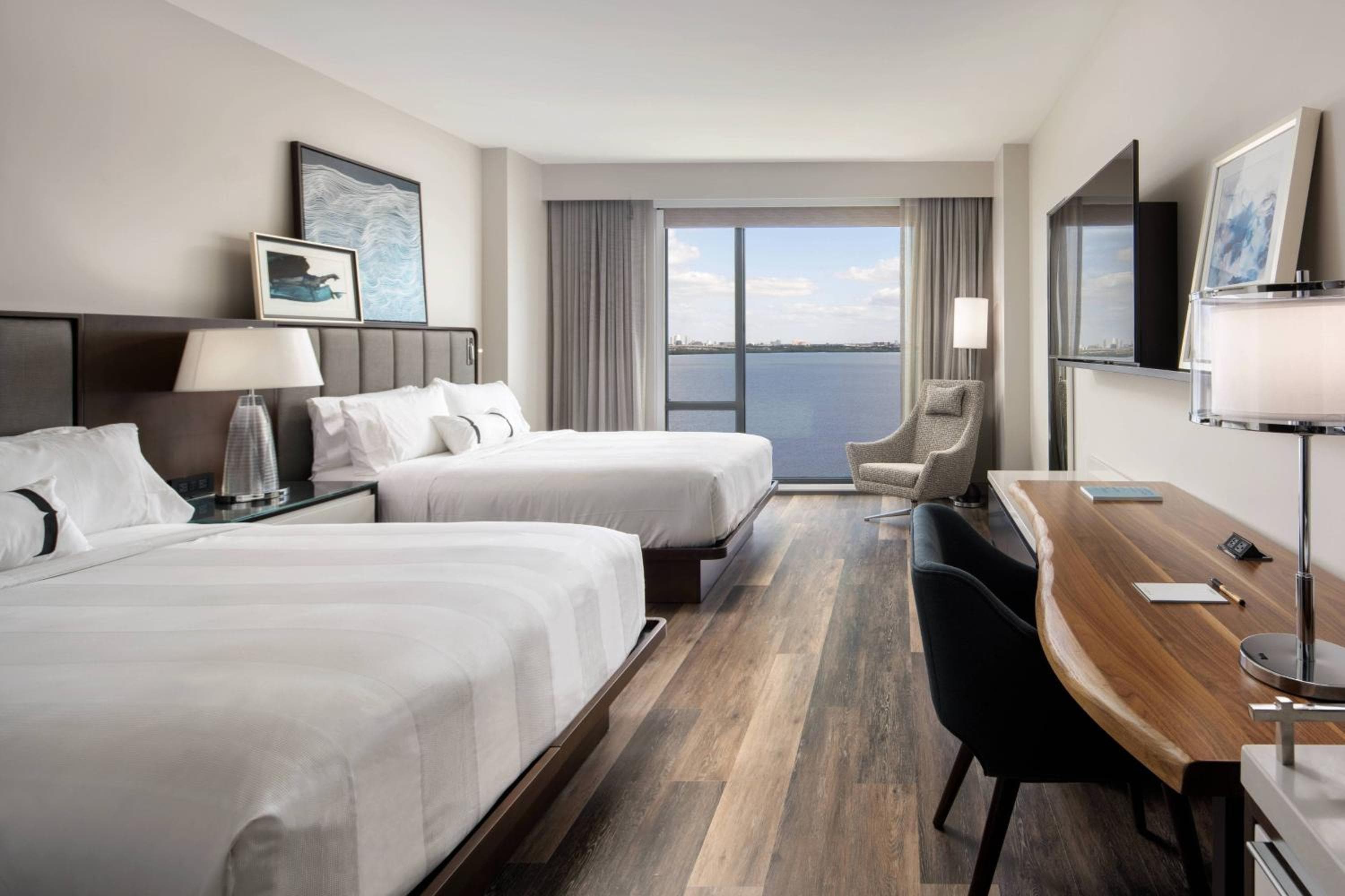 The CURRENT Hotel, Autograph Collection — 8