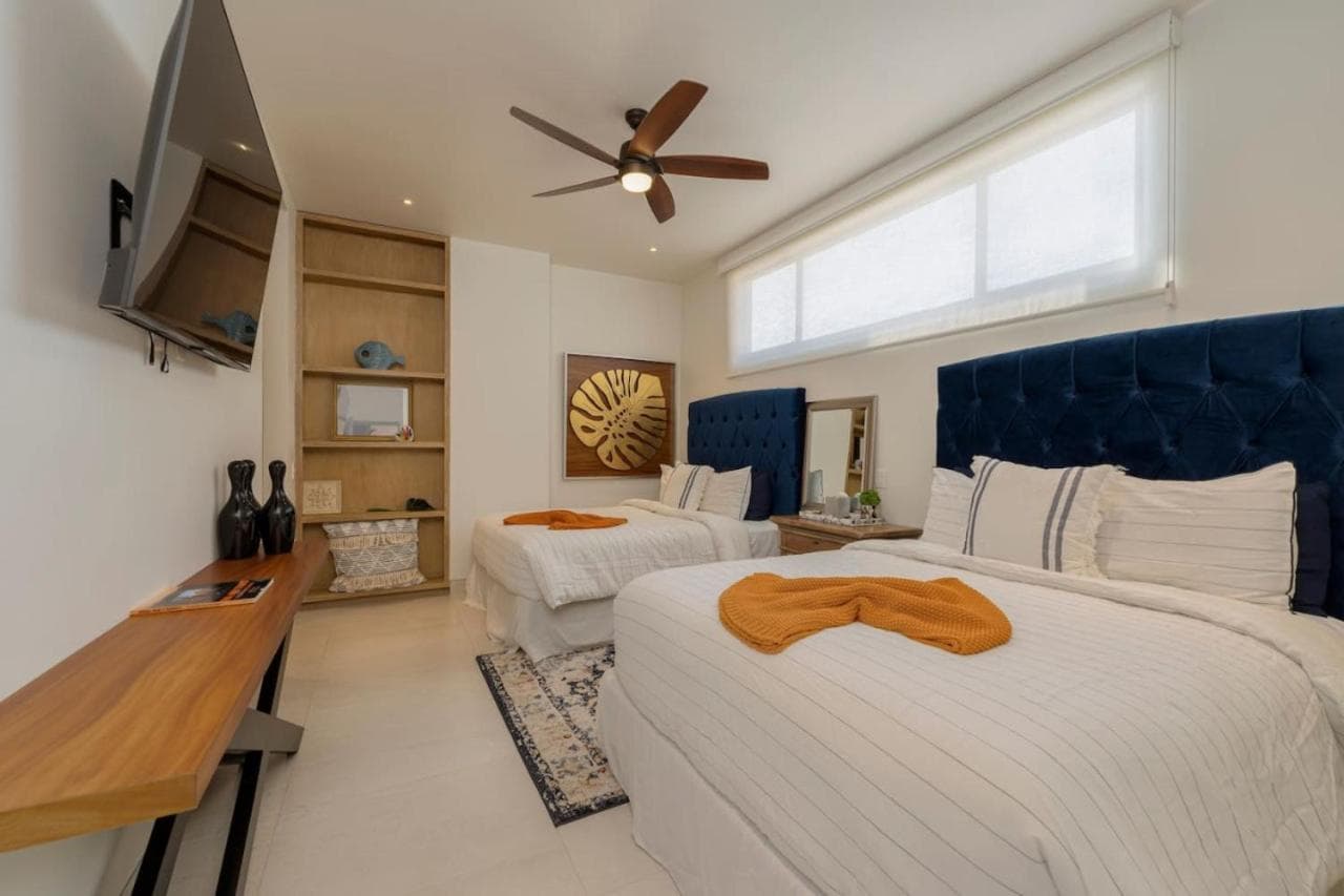 Luxurious New Ocean View 2BR Condo Near Downtown — 24
