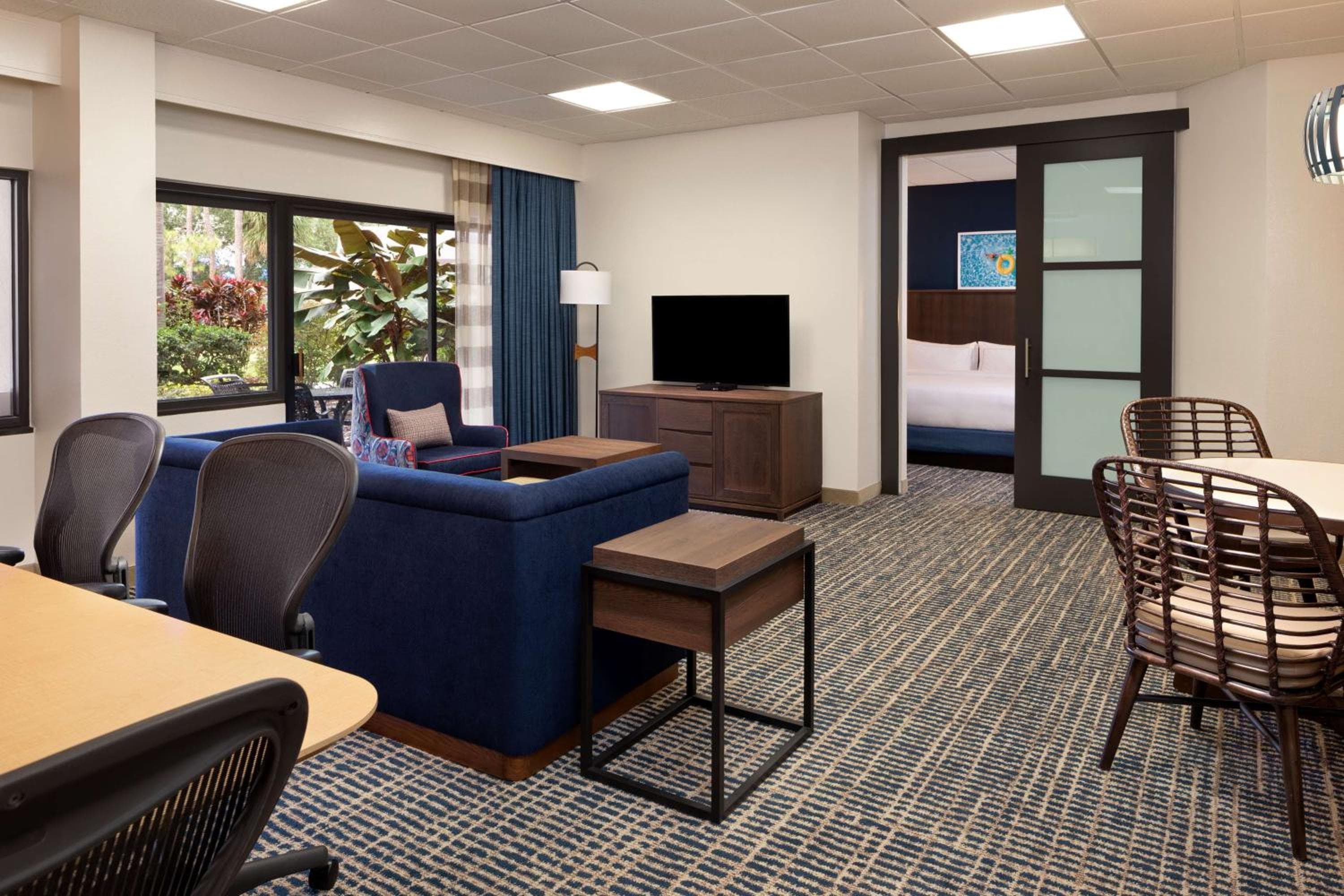 DoubleTree Suites by Hilton Orlando at Disney Springs — 9