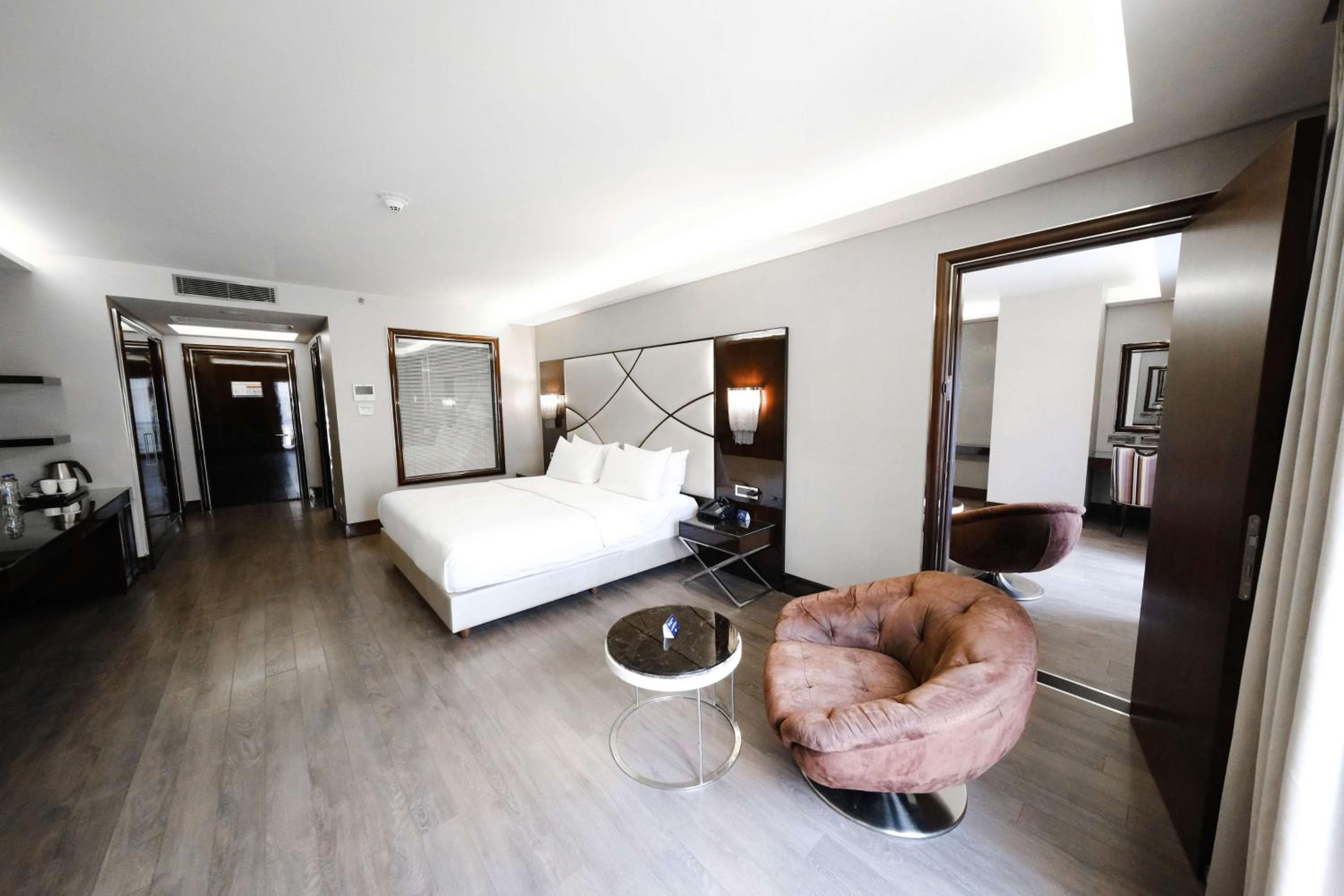 DoubleTree by Hilton Istanbul Gayrettepe — 19