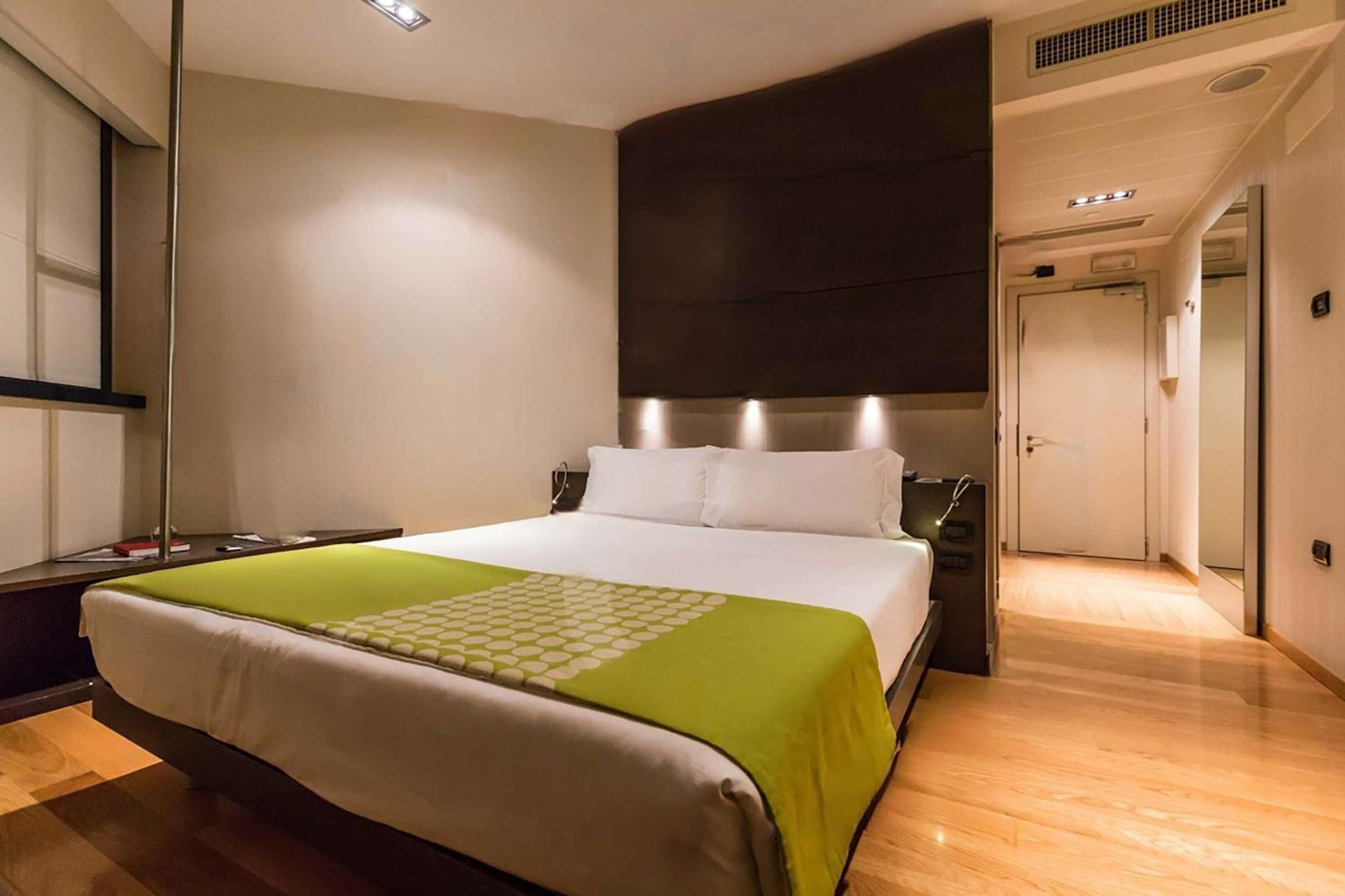 Best Western Plus The Hub Hotel — 12