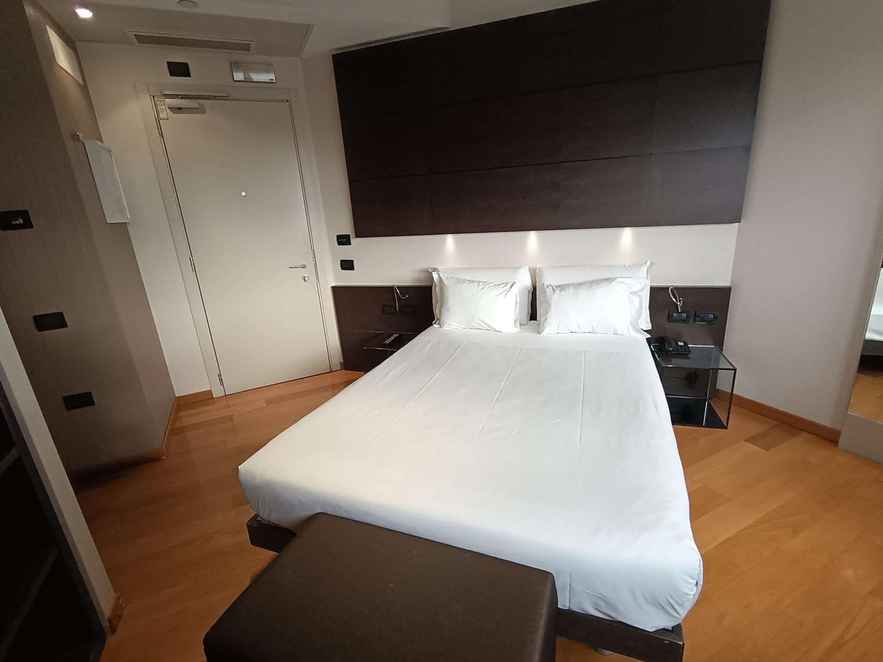 Hotel Hub — 13