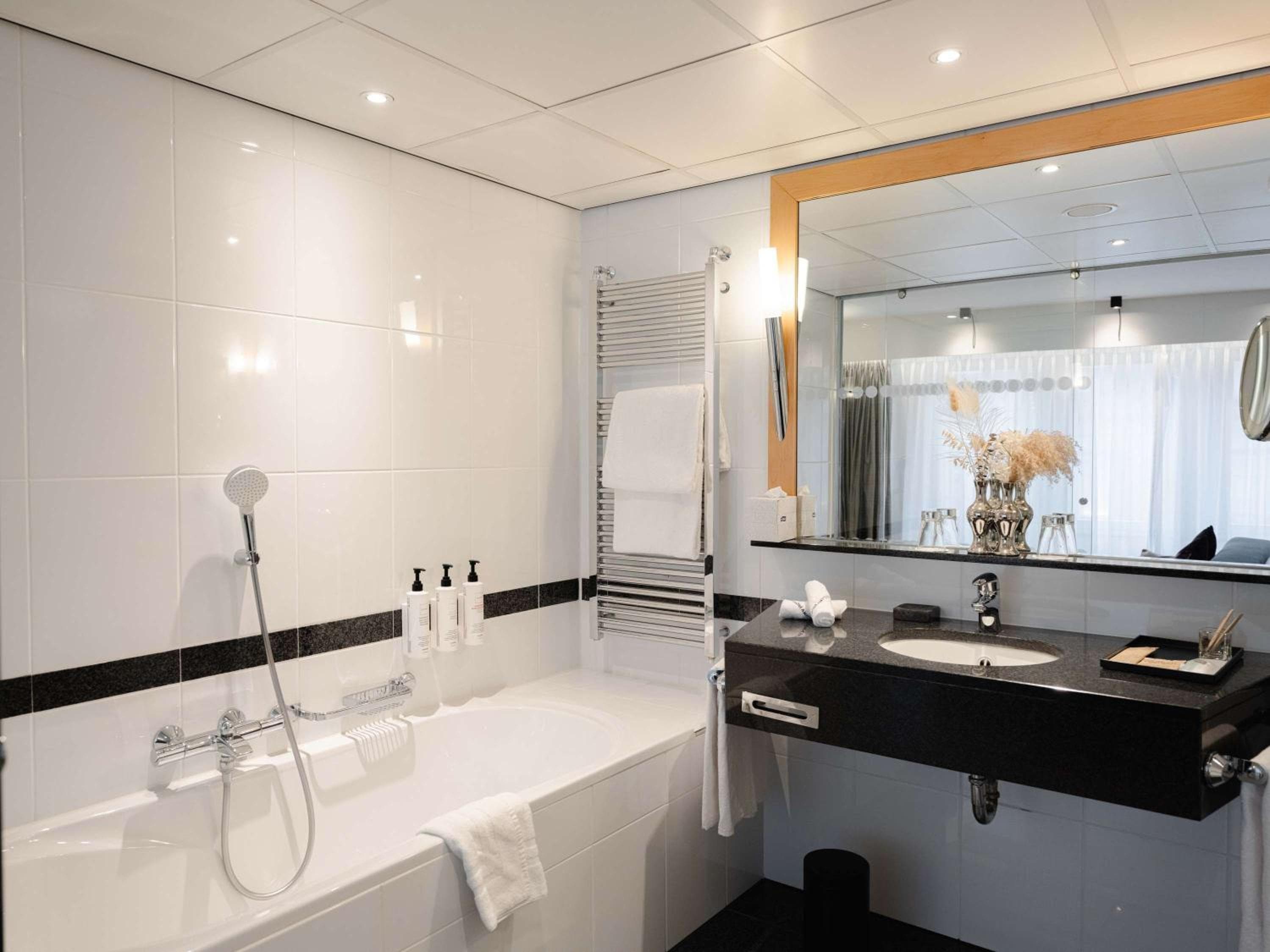 Swissôtel Amsterdam — 13
