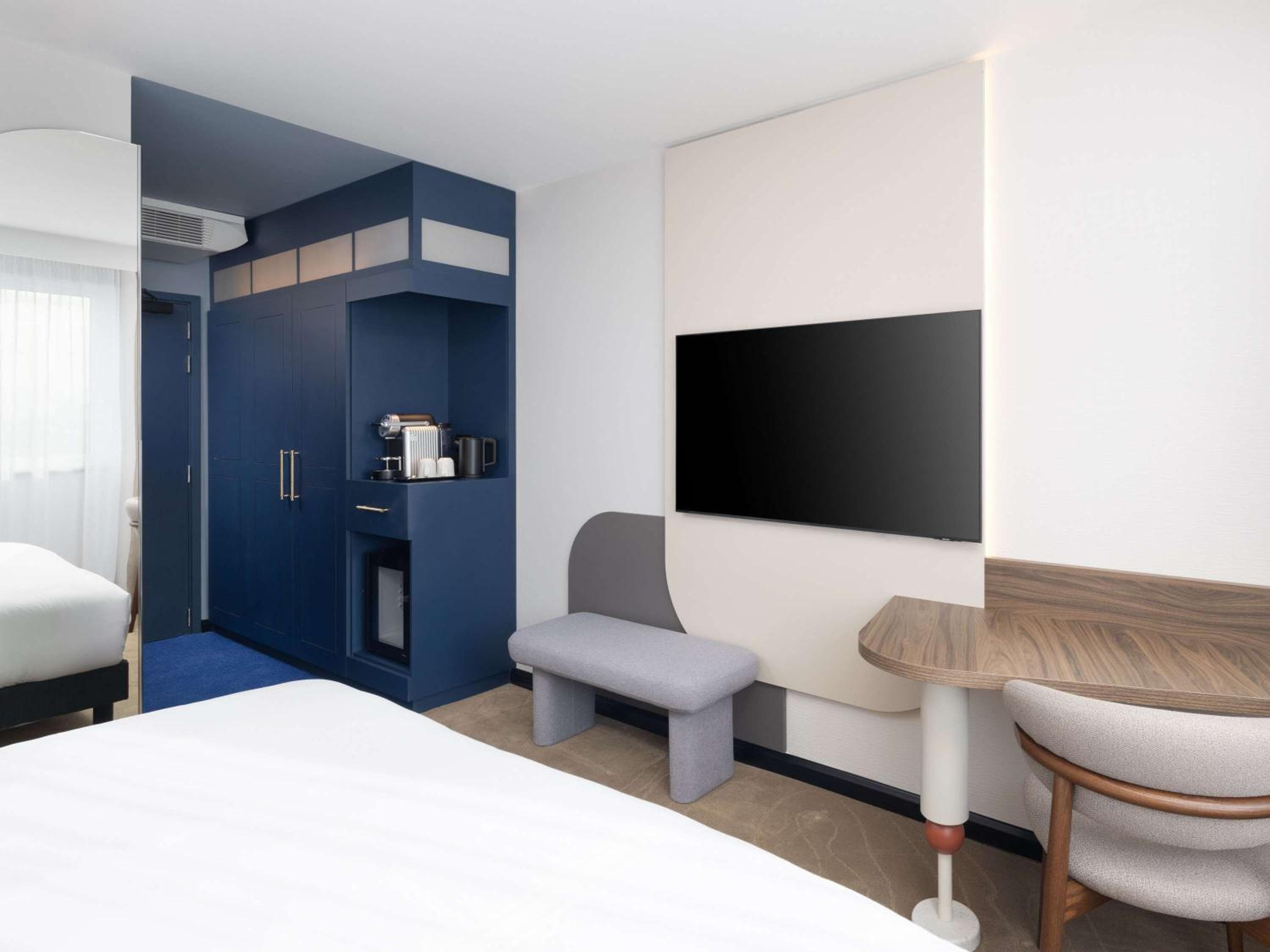Mercure London Earls Court — 14