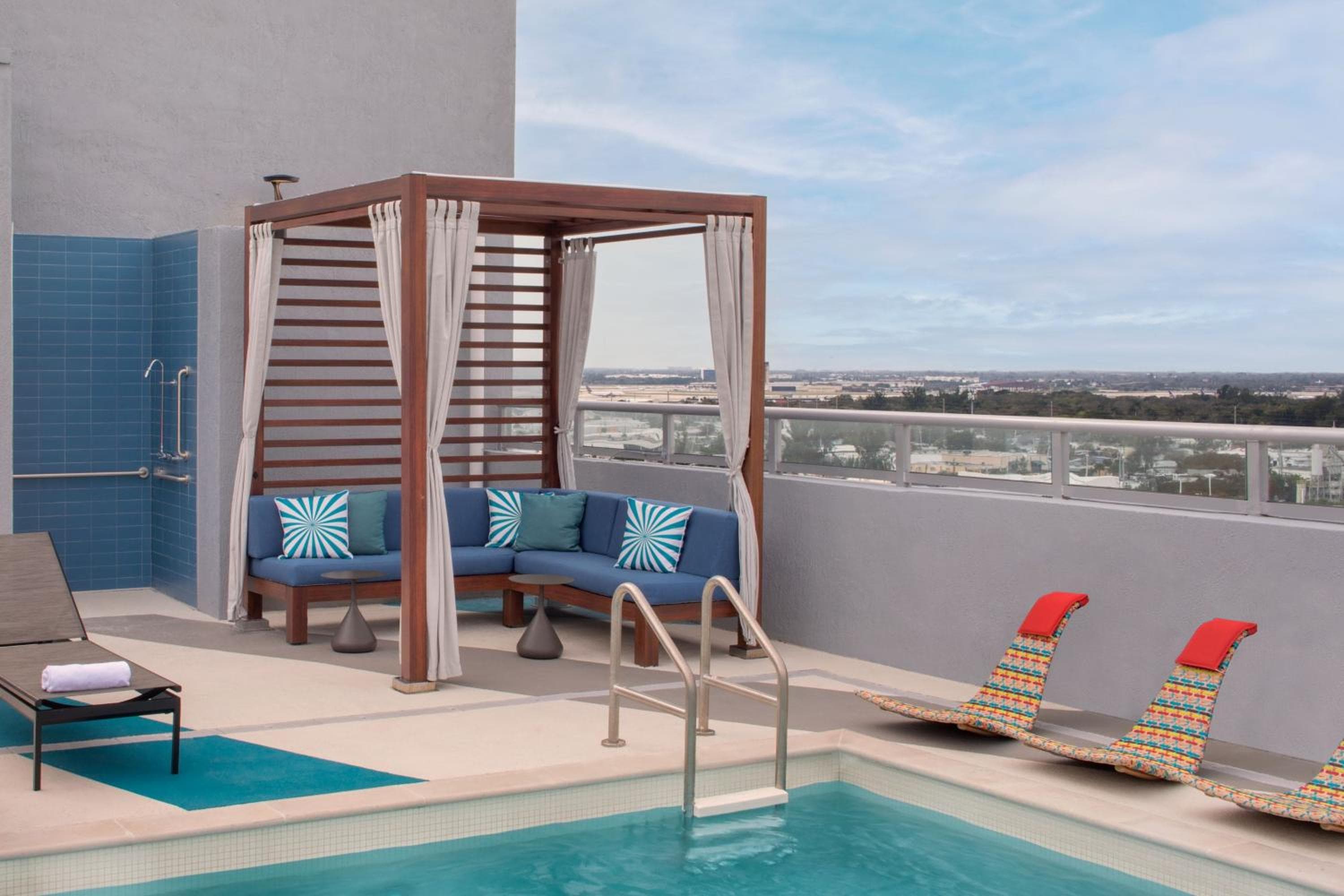 Aloft by Marriott Fort Lauderdale Airport — 15