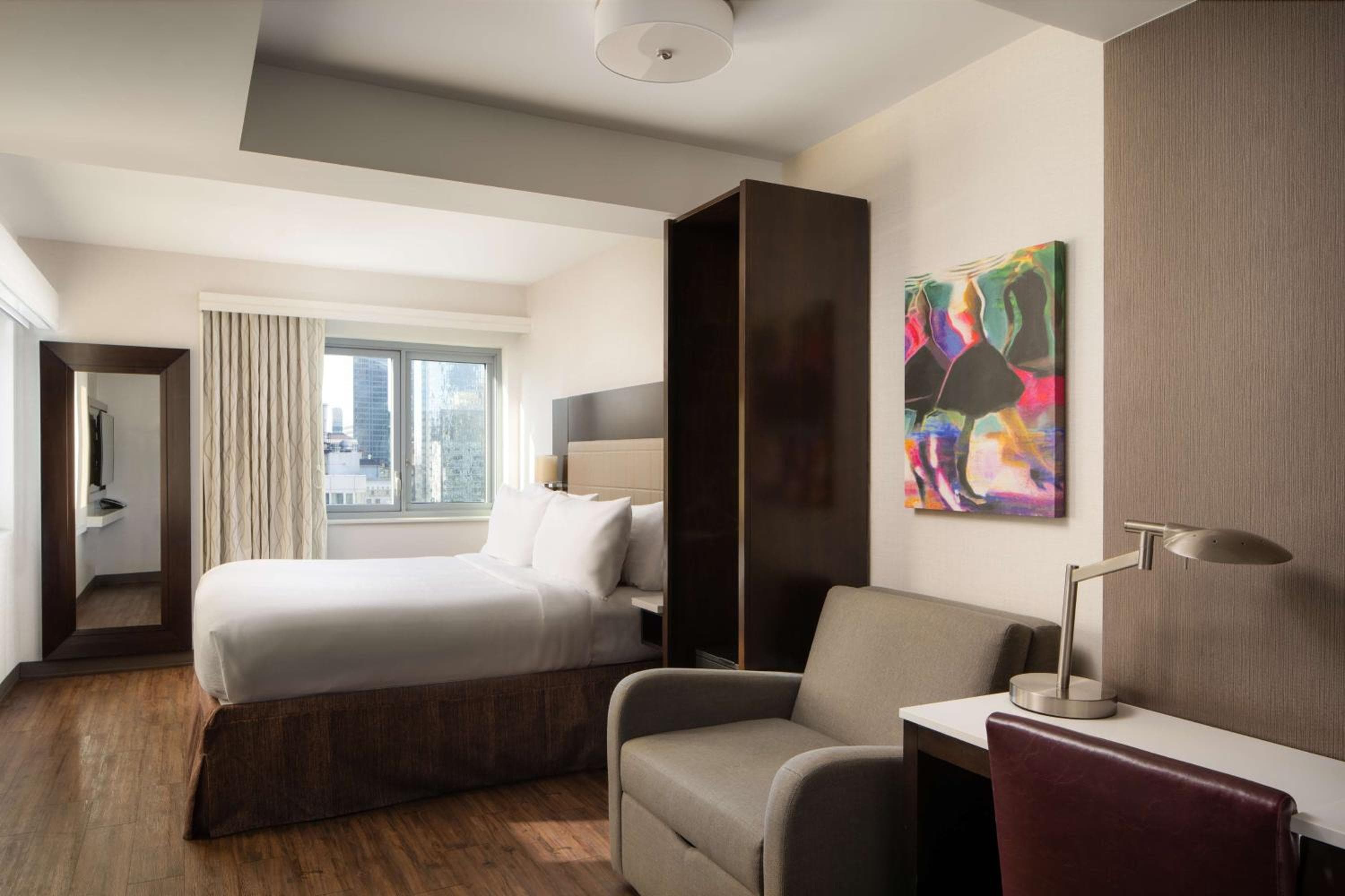Newly Renovated Embassy Suites By Hilton New York Manhattan Times Square — 21