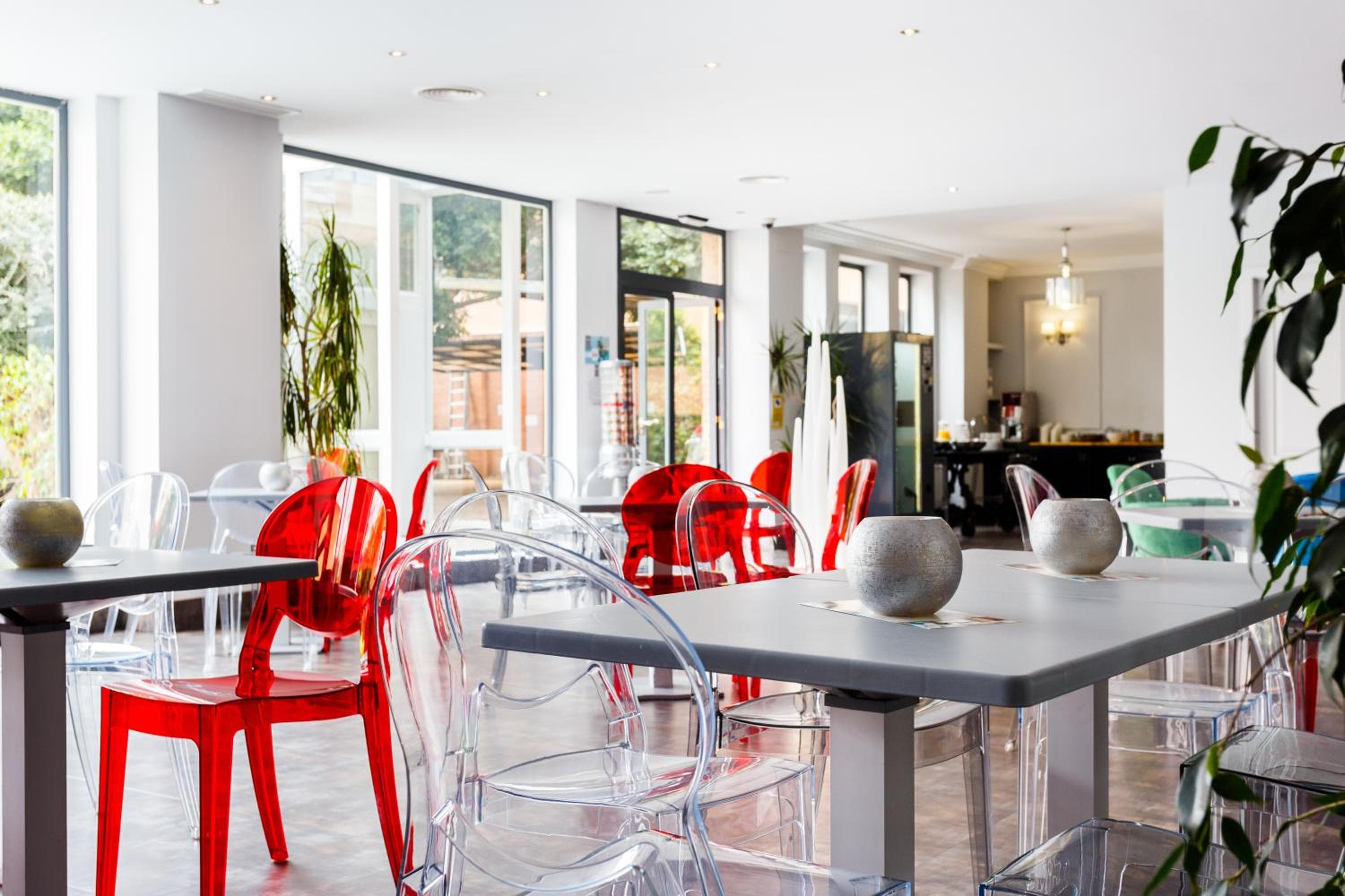 AACR Hotel Monteolivos — 12