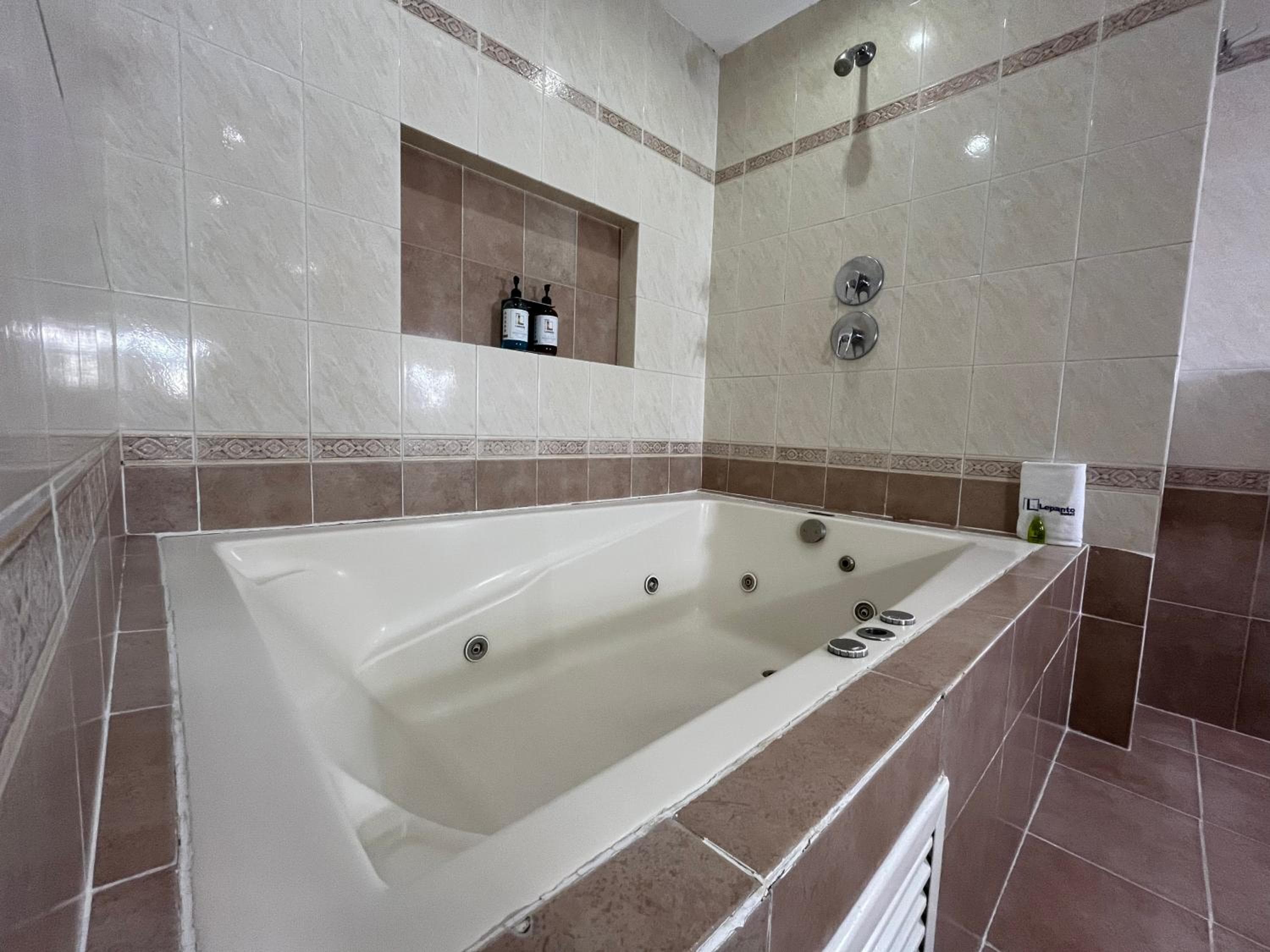 Hotel Lepanto Reforma — 26
