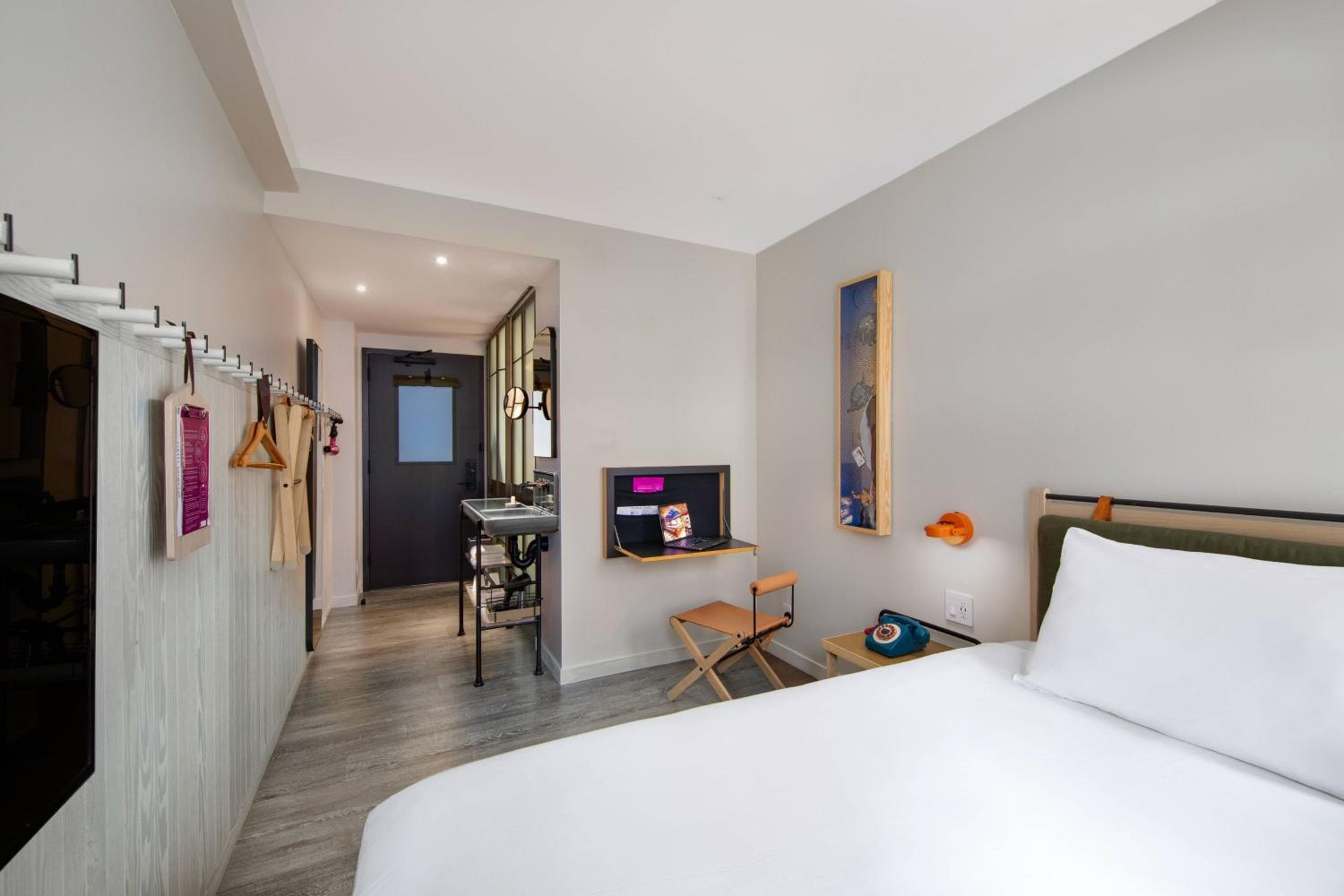 MOXY NYC Times Square — 6