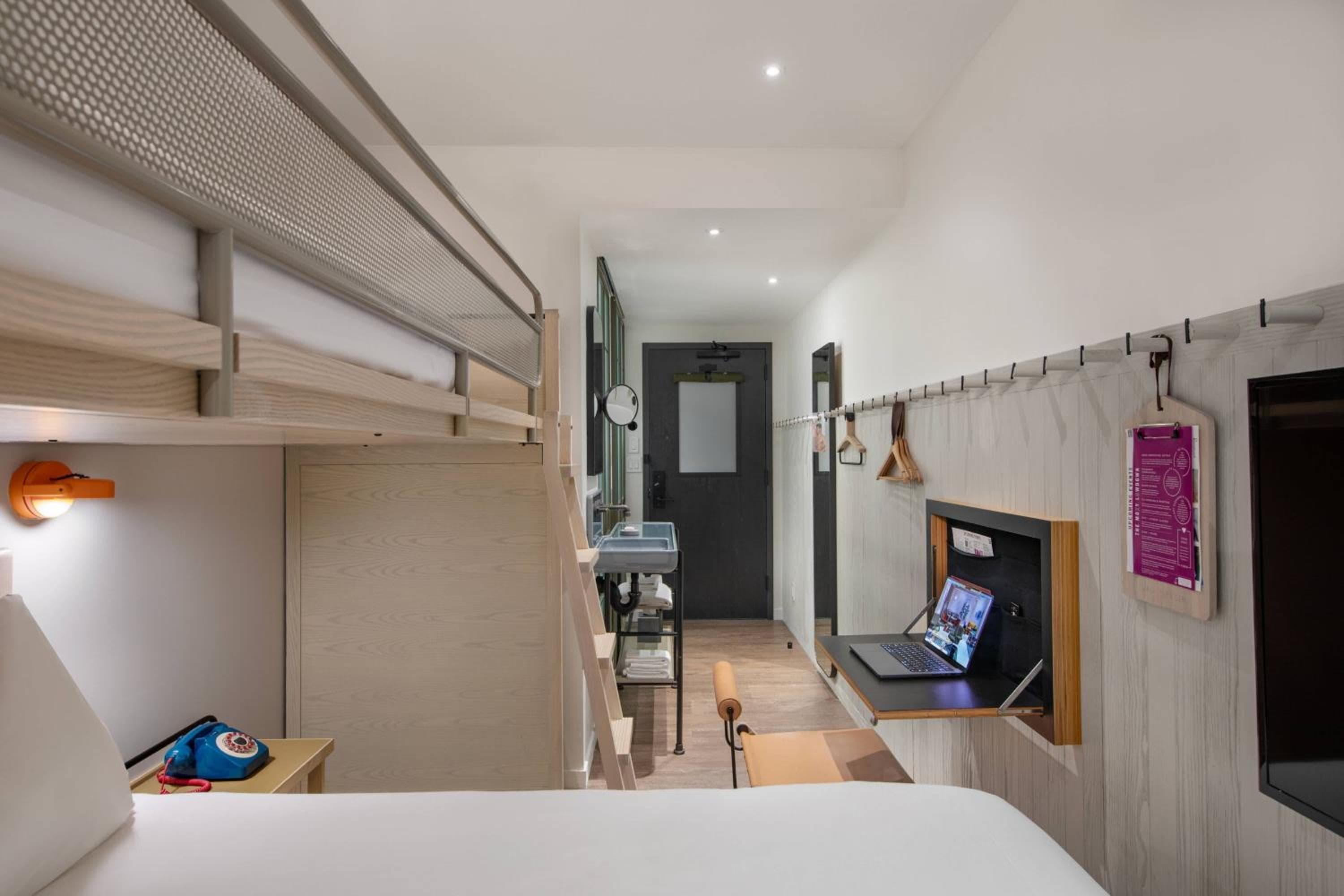 MOXY NYC Times Square — 9