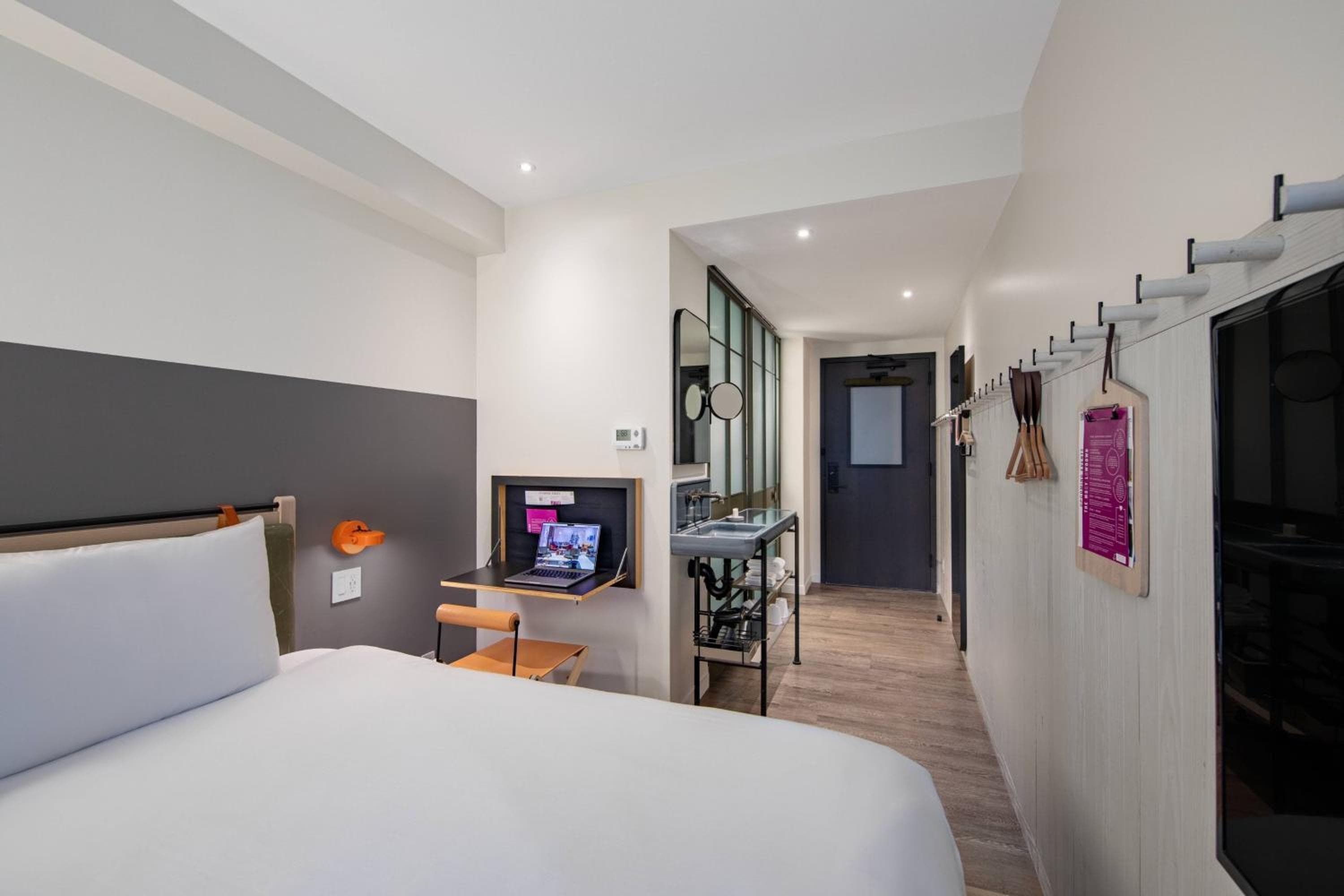 MOXY NYC Times Square — 21