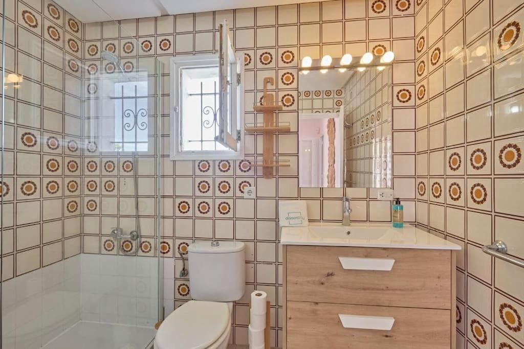 Spacious Villa- Private Pool/ 8BR/@Playa Den Bossa — 21