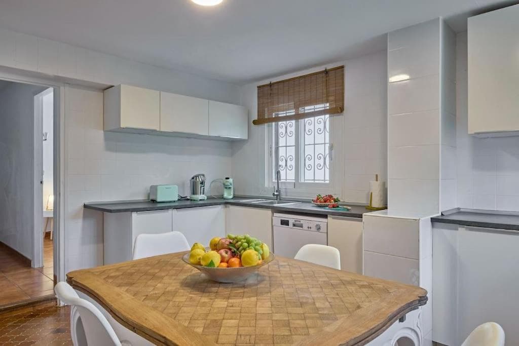 Spacious Villa- Private Pool/ 8BR/@Playa Den Bossa — 17
