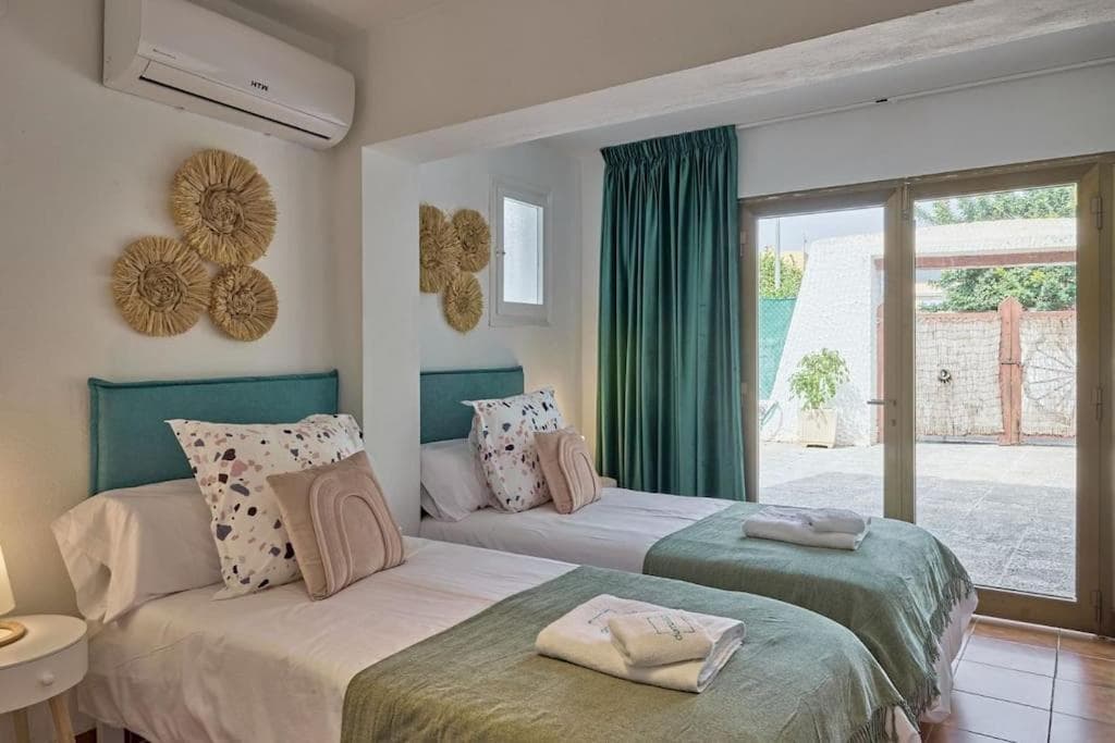 Spacious Villa- Private Pool/ 8BR/@Playa Den Bossa — 29