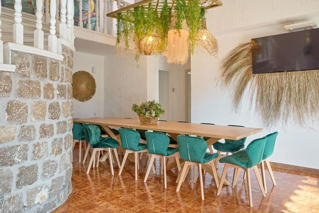Spacious Villa- Private Pool/ 8BR/@Playa Den Bossa — 9