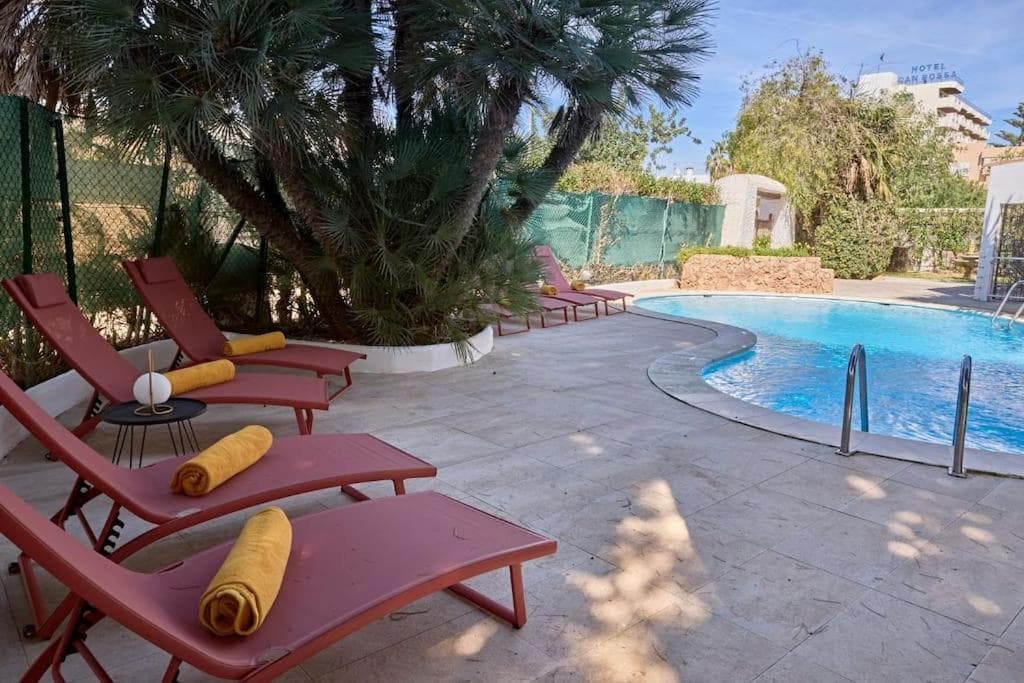 Spacious Villa- Private Pool/ 8BR/@Playa Den Bossa — 7