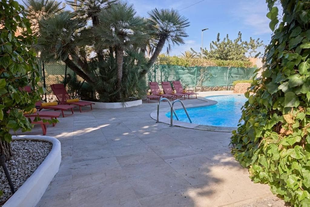 Spacious Villa- Private Pool/ 8BR/@Playa Den Bossa — 8