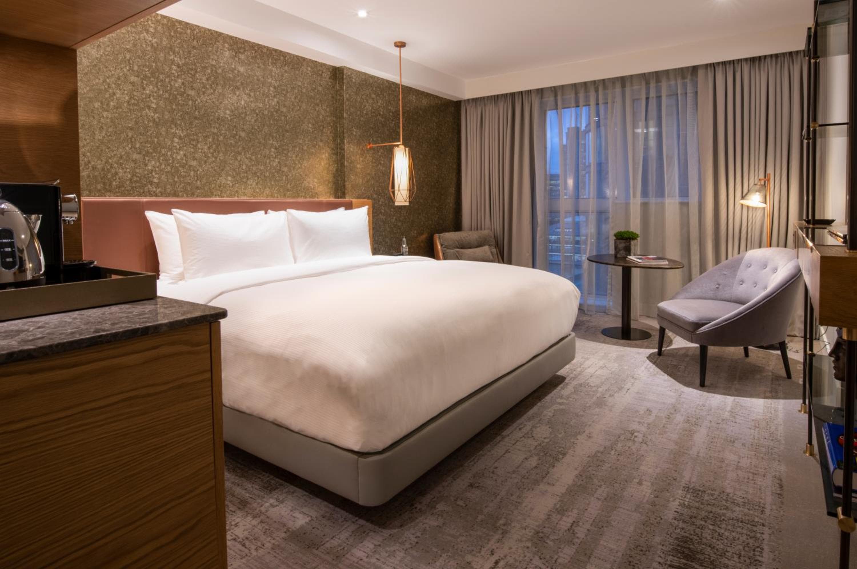 Lincoln Plaza Hotel London, Curio Collection By Hilton — 20