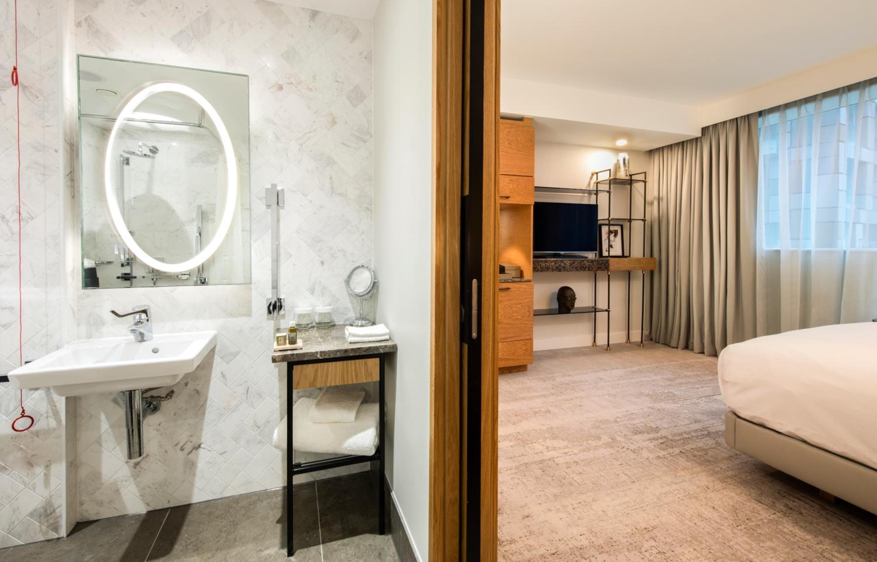 Lincoln Plaza Hotel London, Curio Collection By Hilton — 28
