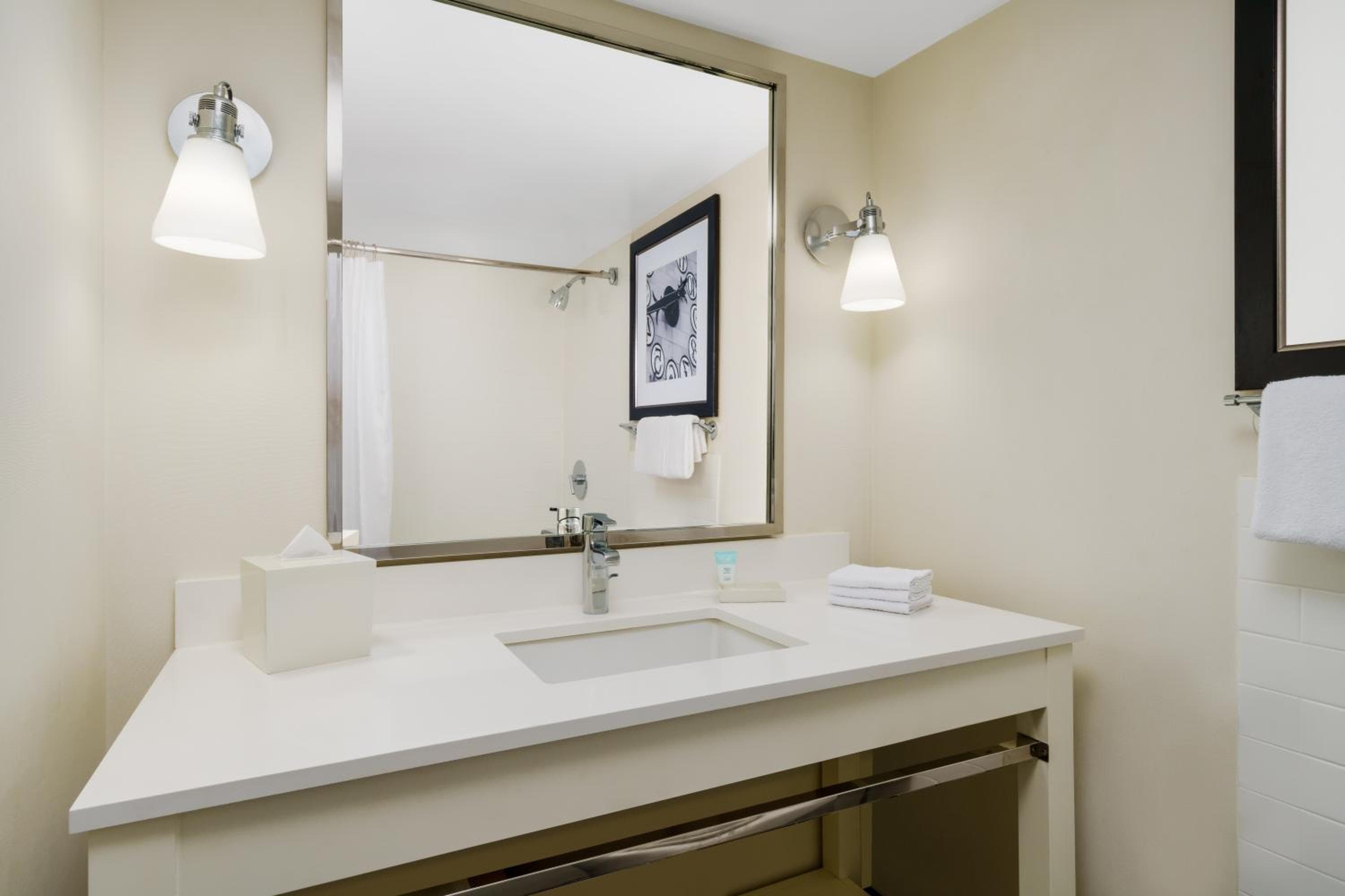 Four Points by Sheraton Aeropuerto Internacional de Los Ángeles — 10