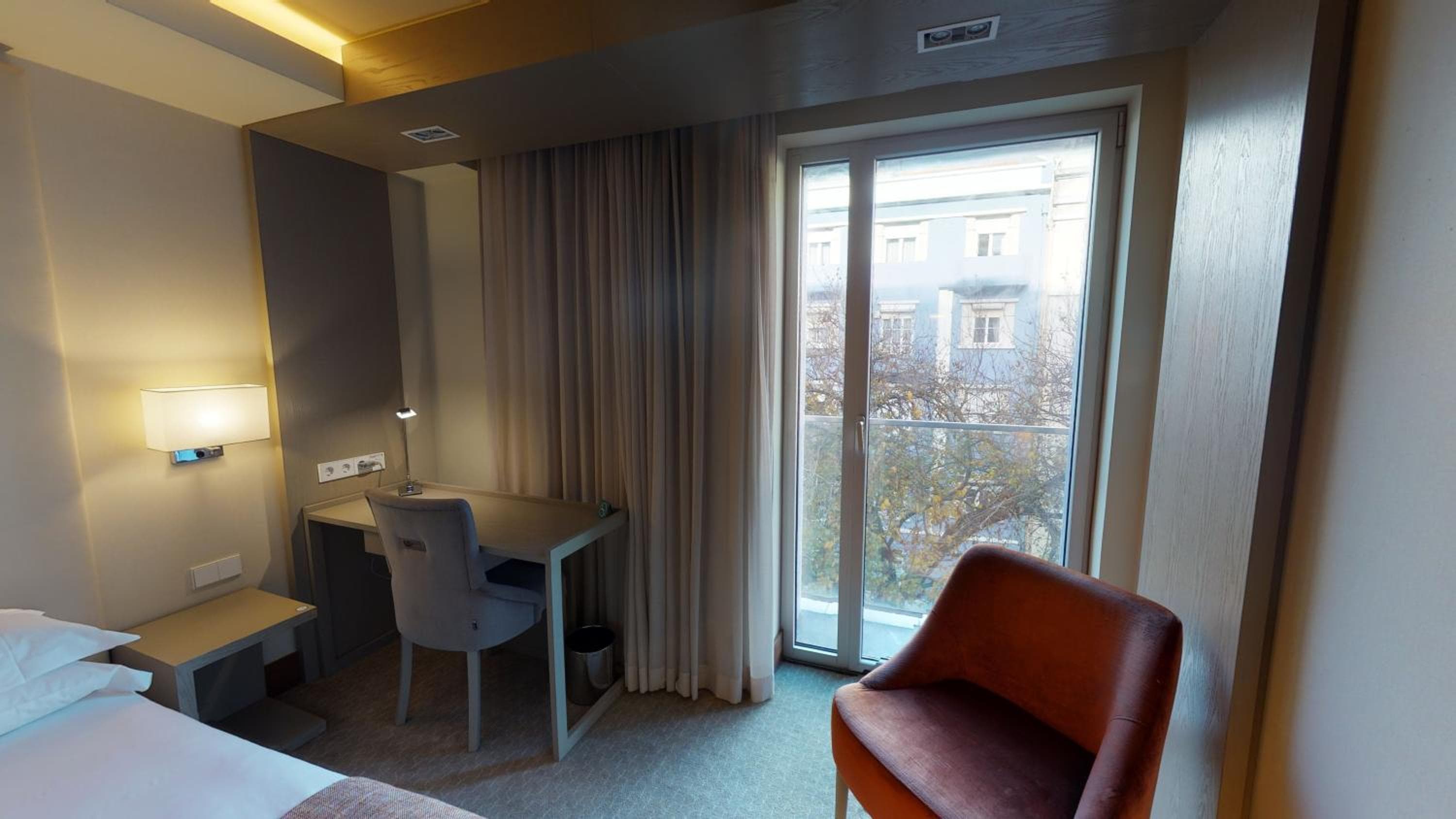 Smy Lisboa — 11