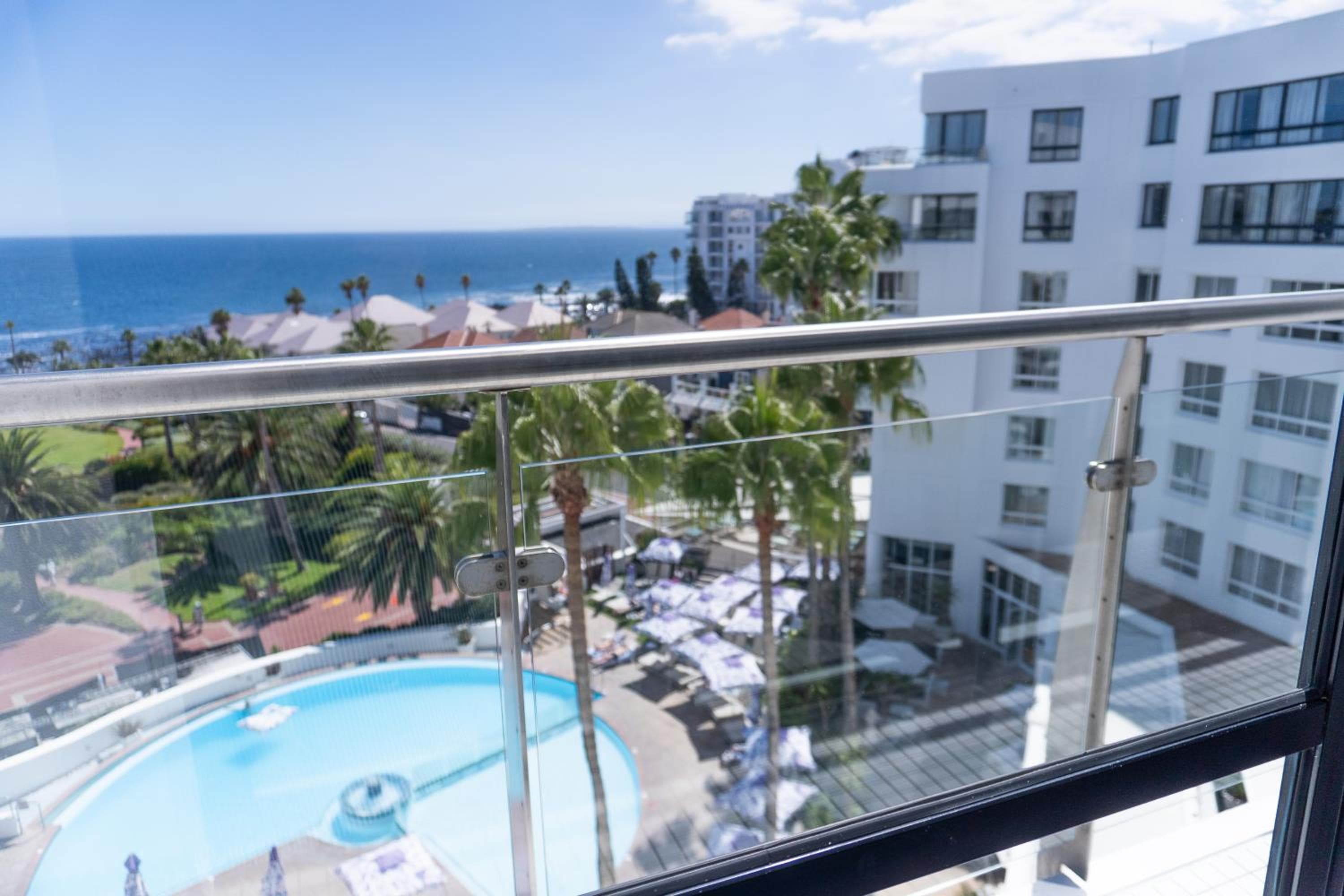 President Hotel hotel, 4 Alexander Road, Bantry Bay, Cape Town, South Africa — photo 122